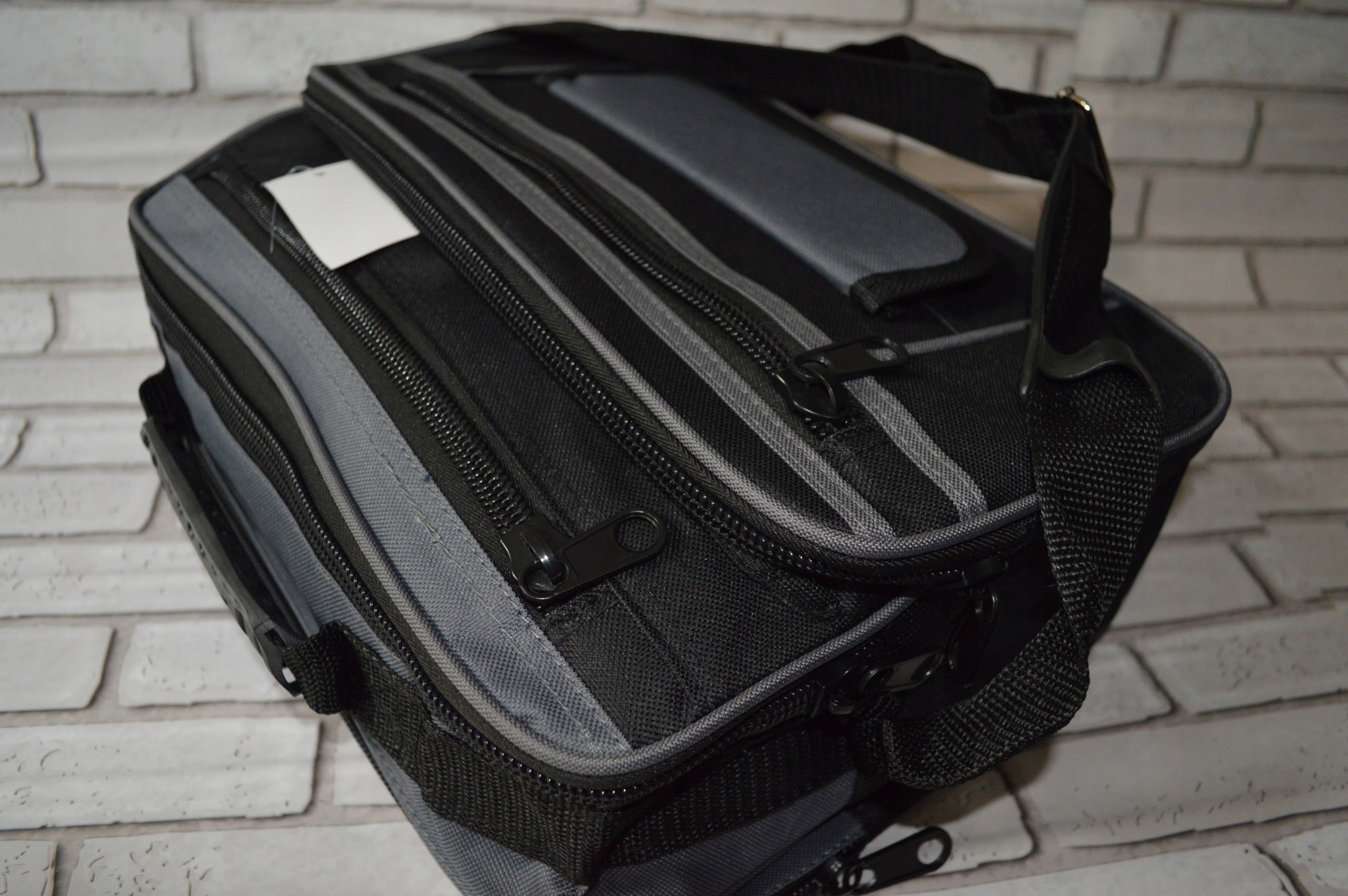 TORBA SASZETKA MĘSKA NA RAMIĘ DO PRACY SZKOŁY Materiał dominujący cordura