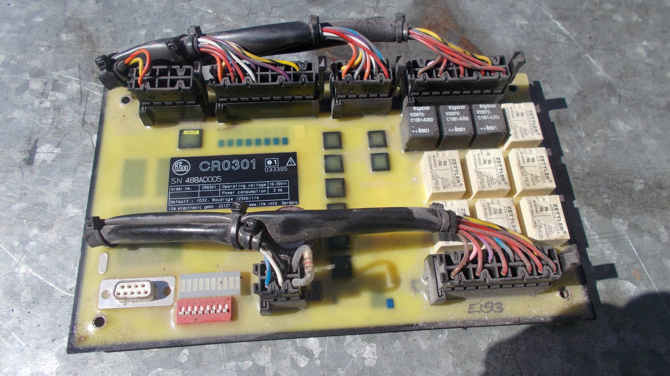 ГЛАВНАЯ ПЛАТА УПРАВЛЕНИЯ МУСОРОВОЗ HEIL IFM CR0301