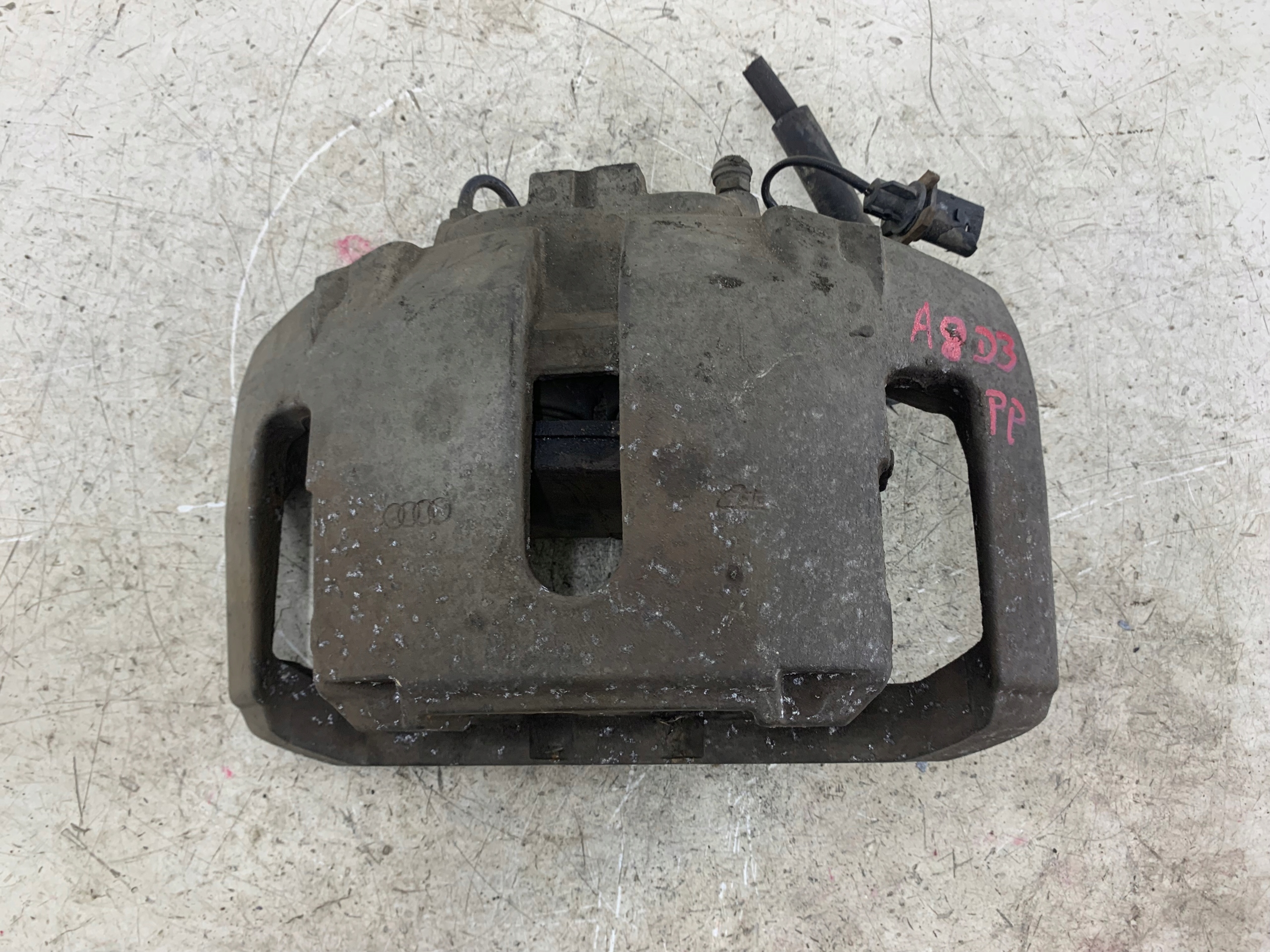 AUDI A8 D3 4.2 TDI caliper brake right front
