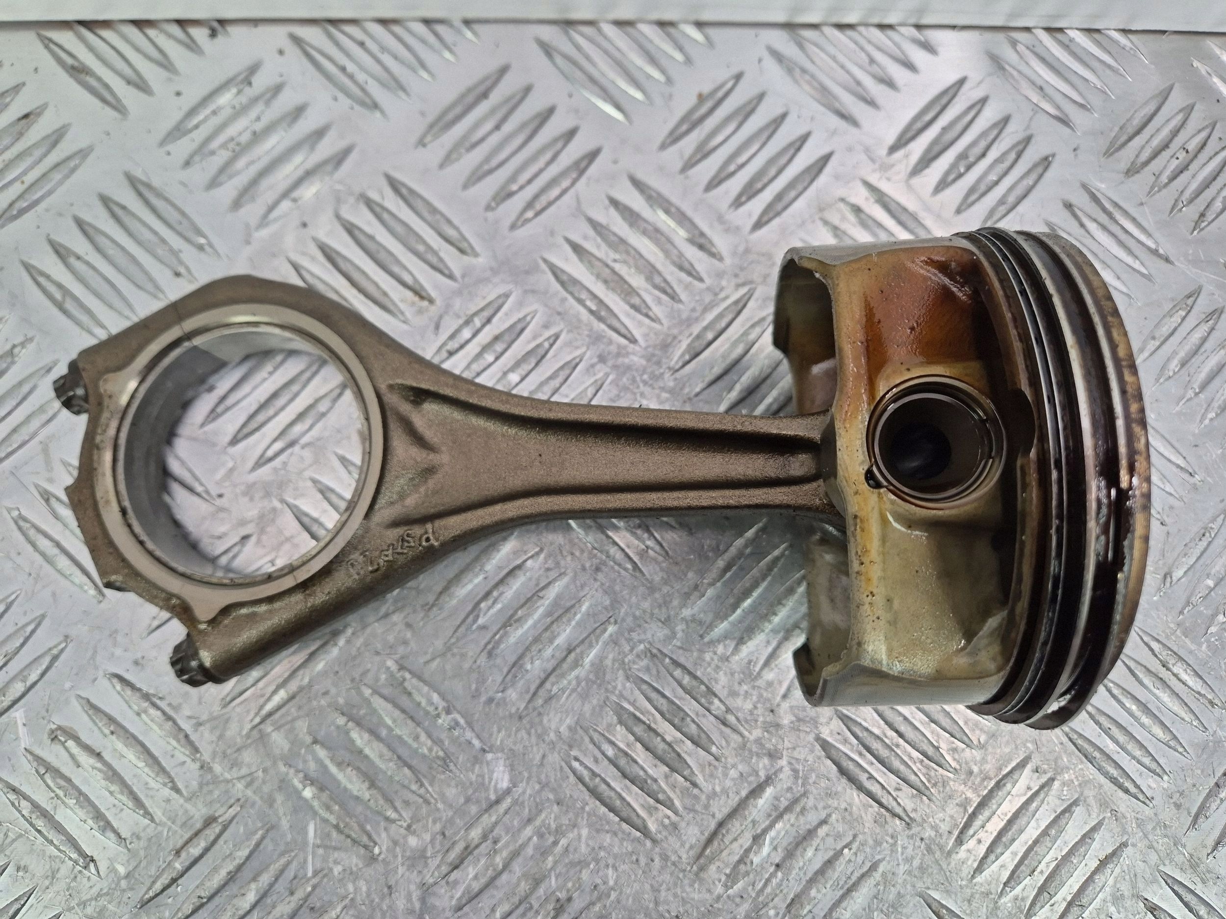 Piston avec bielle BMW X5 E70 xDrive48i 7544525 N62B48B