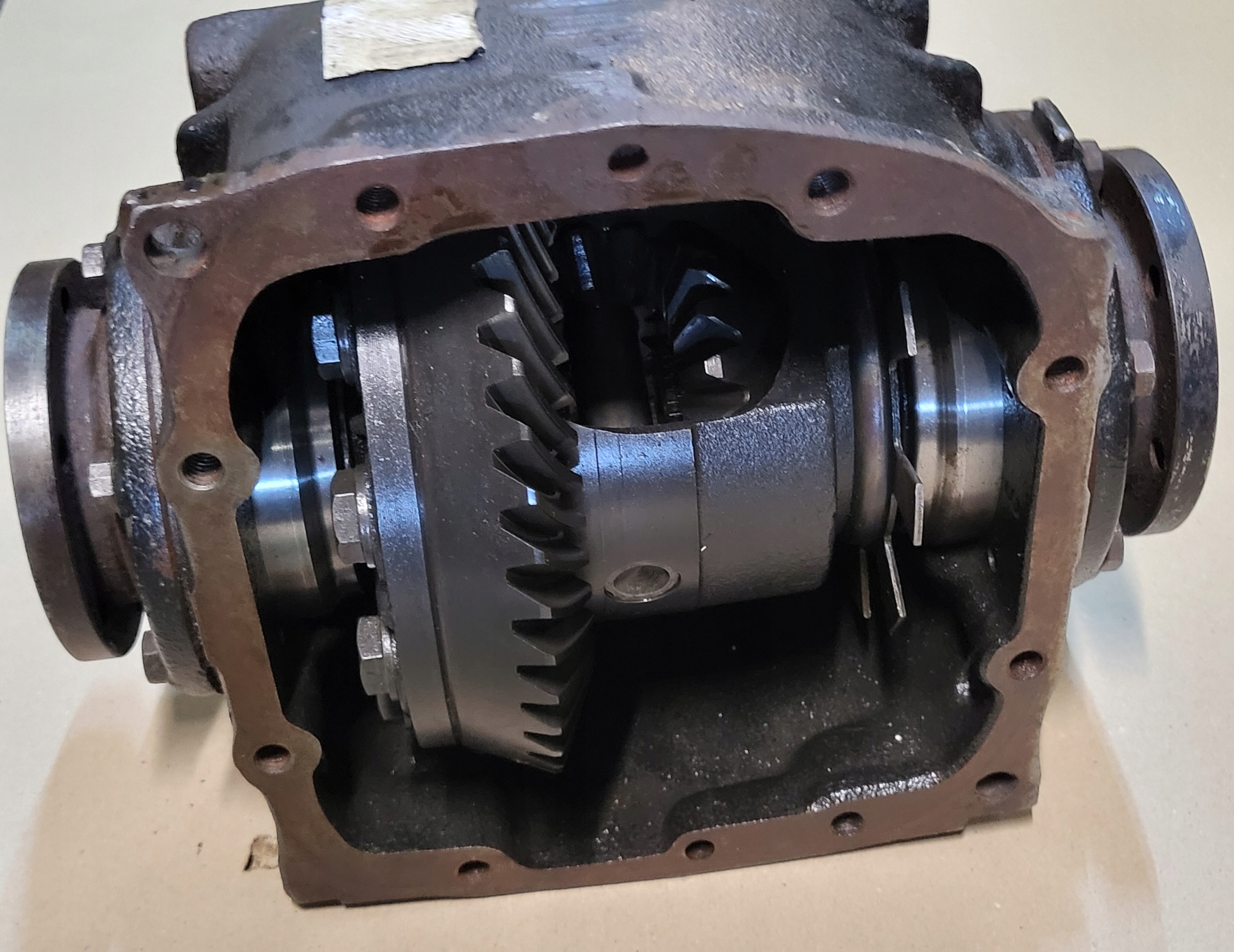 differential rear diff BMW OE 1428141 DUZA GLOWA PRZELOZENIE 3.07