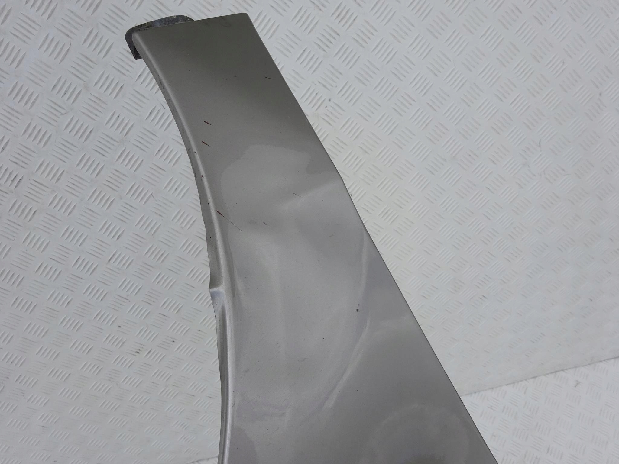 MERCEDES R-KLASA W251 05-09 fender right front
