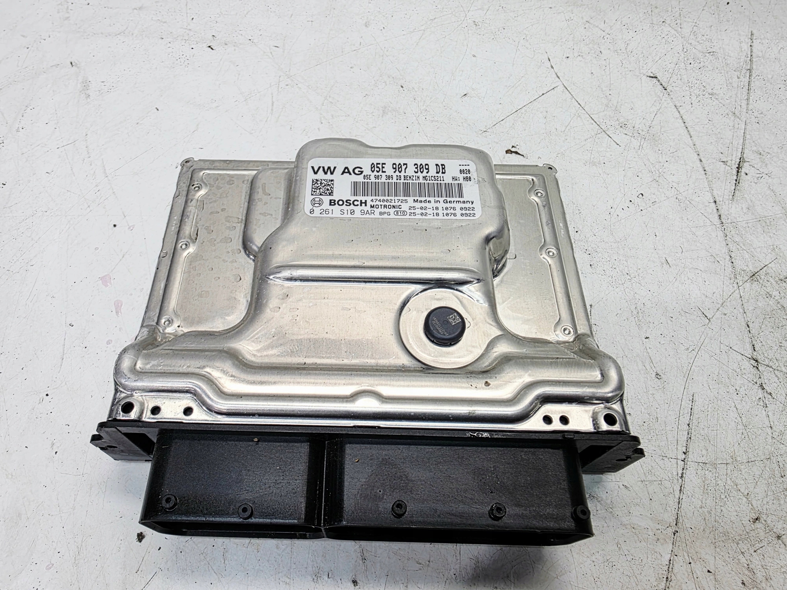 computer control unit of the engine AUDI A3 8Y 1.5 TFSI 05E907309DB
