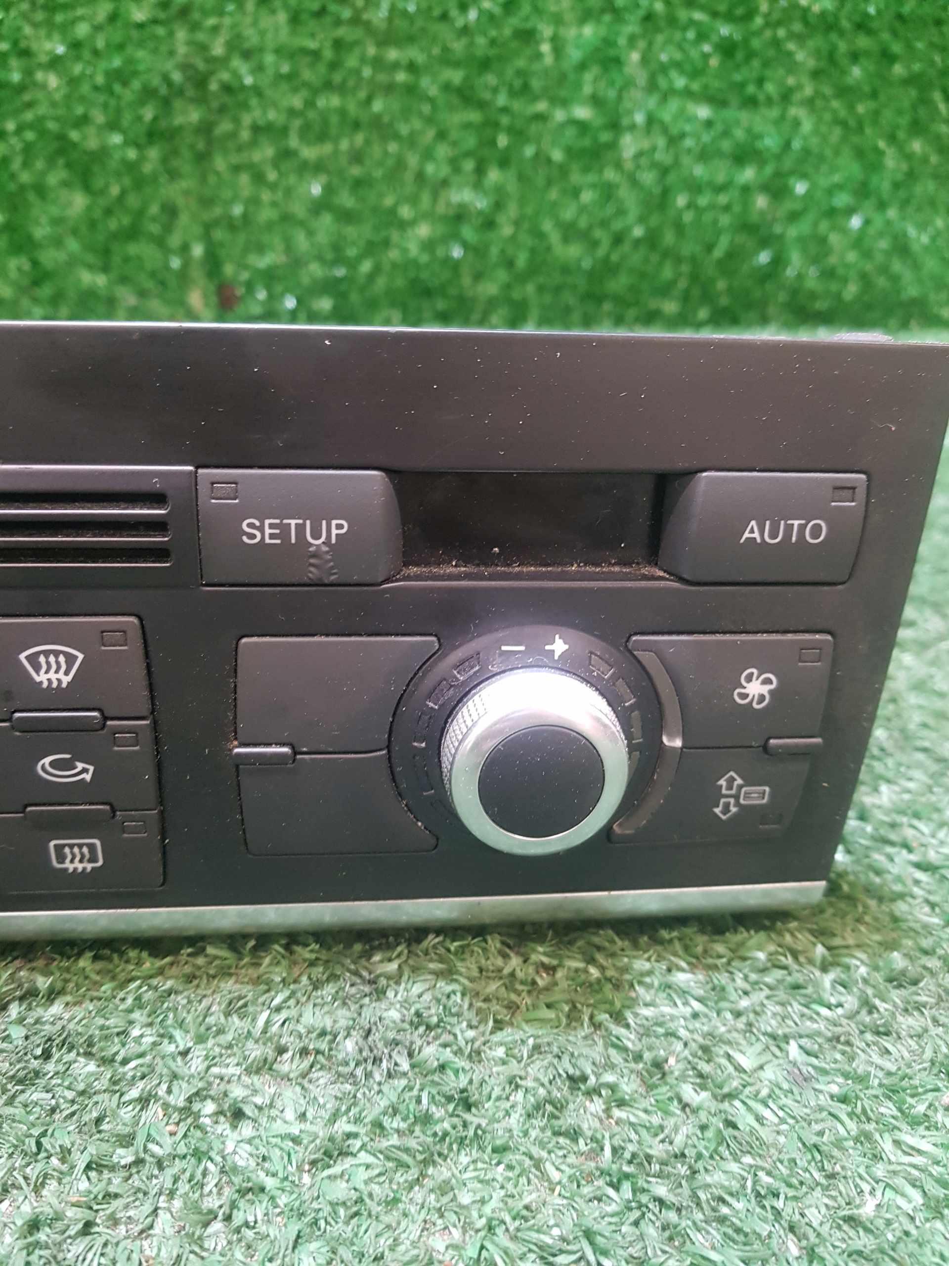 control panel air conditioning devices AUDI Q7 4L0820043K