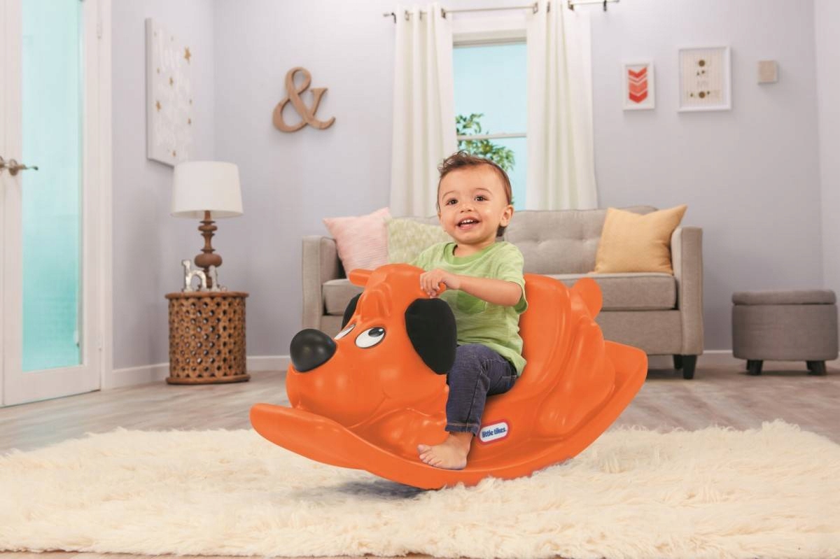 Little Tikes Piesek Bujak Pomarańczowy 174278 Pies na płozach do bujania Marka Little Tikes