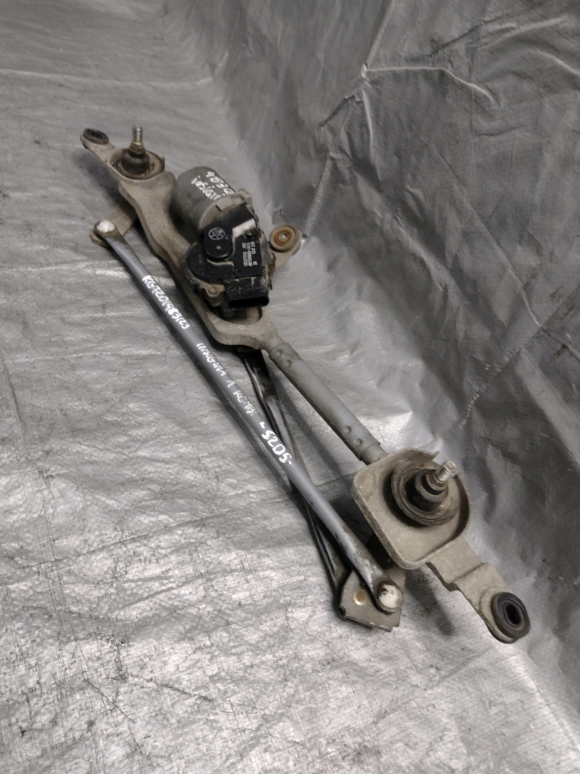 Wischergestänge przednich Opel Insignia A OE 13227392