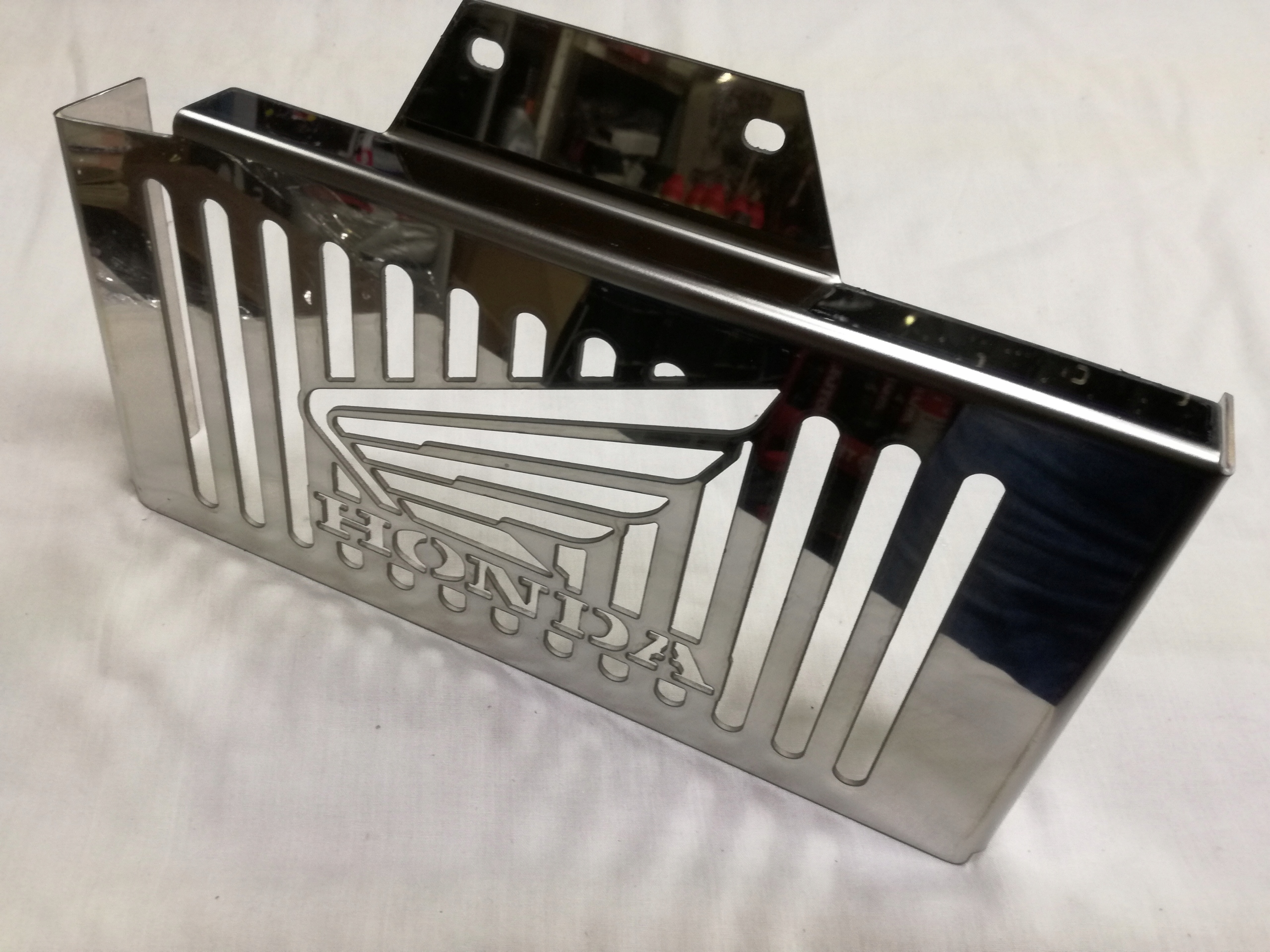 РЕШІТКА РАДІАТОРА HONDA VT 125 SHADOW