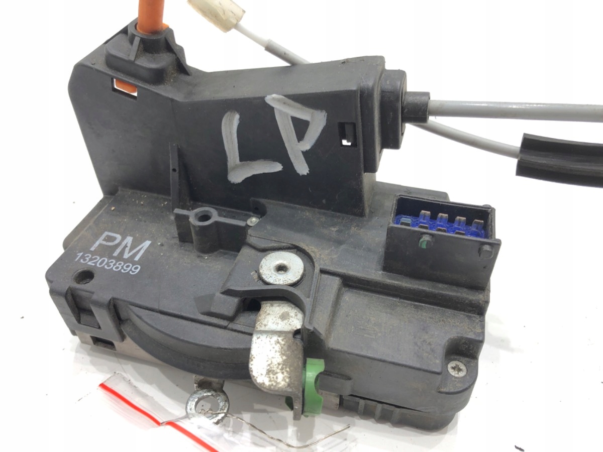 ZAMEK DRZWI LEWY PRZÓD OPEL MERIVA A Hatchback 13203899 03-10 Producent części OEM