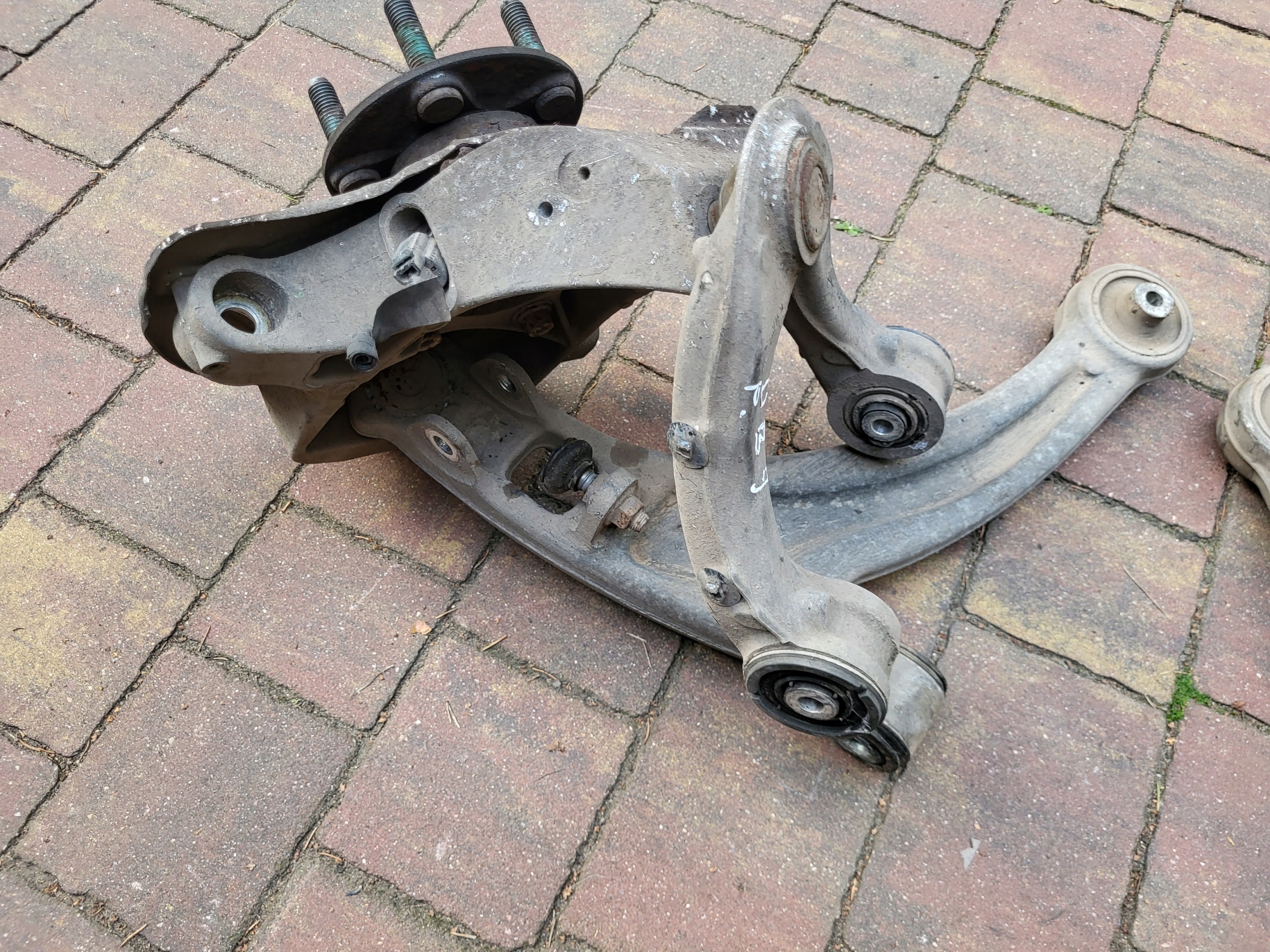 swing front front right left arm ASTON MARTIN DB9 6.0 V12