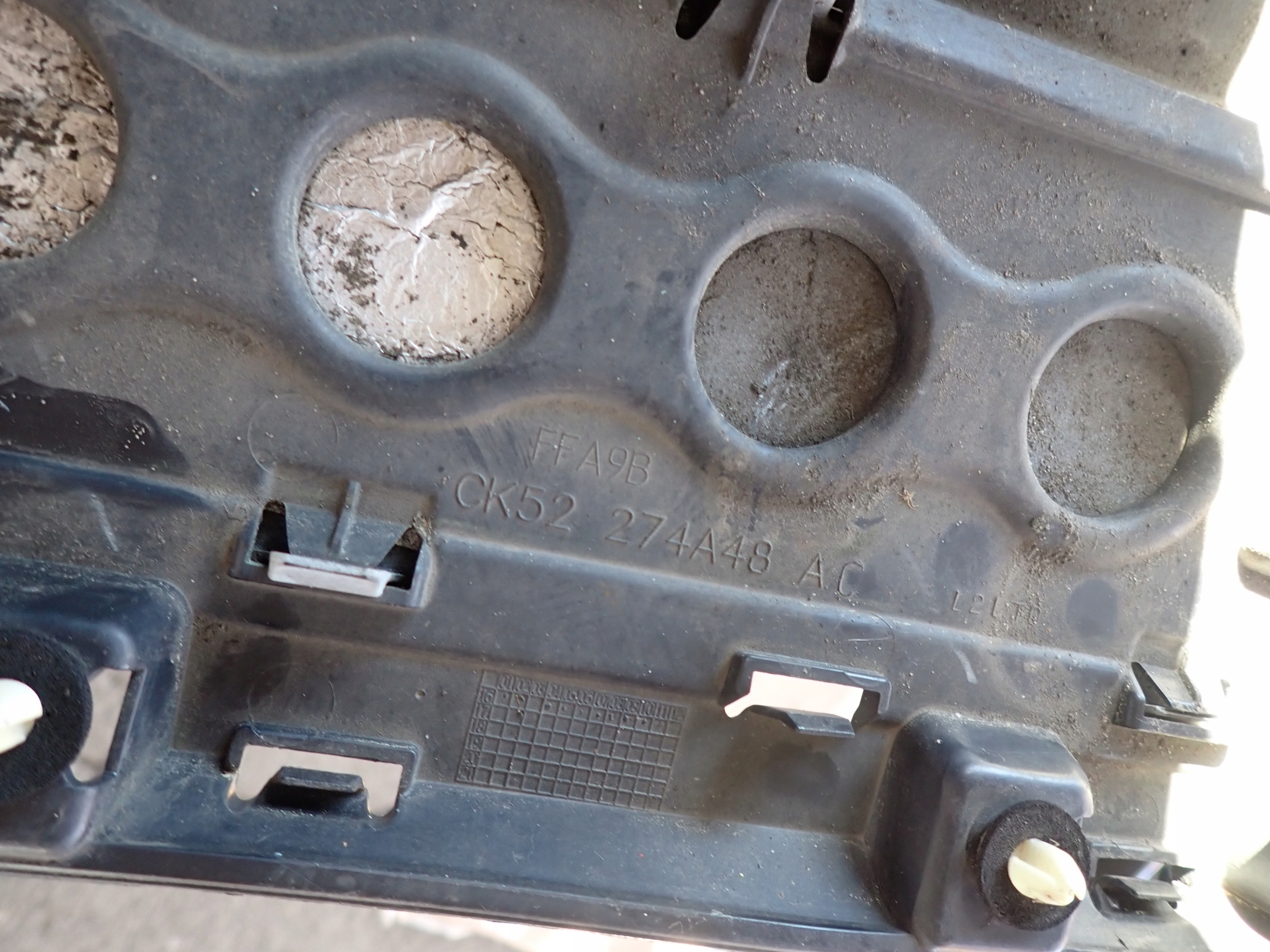 RANGE ROVER VOGUE L405 moulding door right rear part