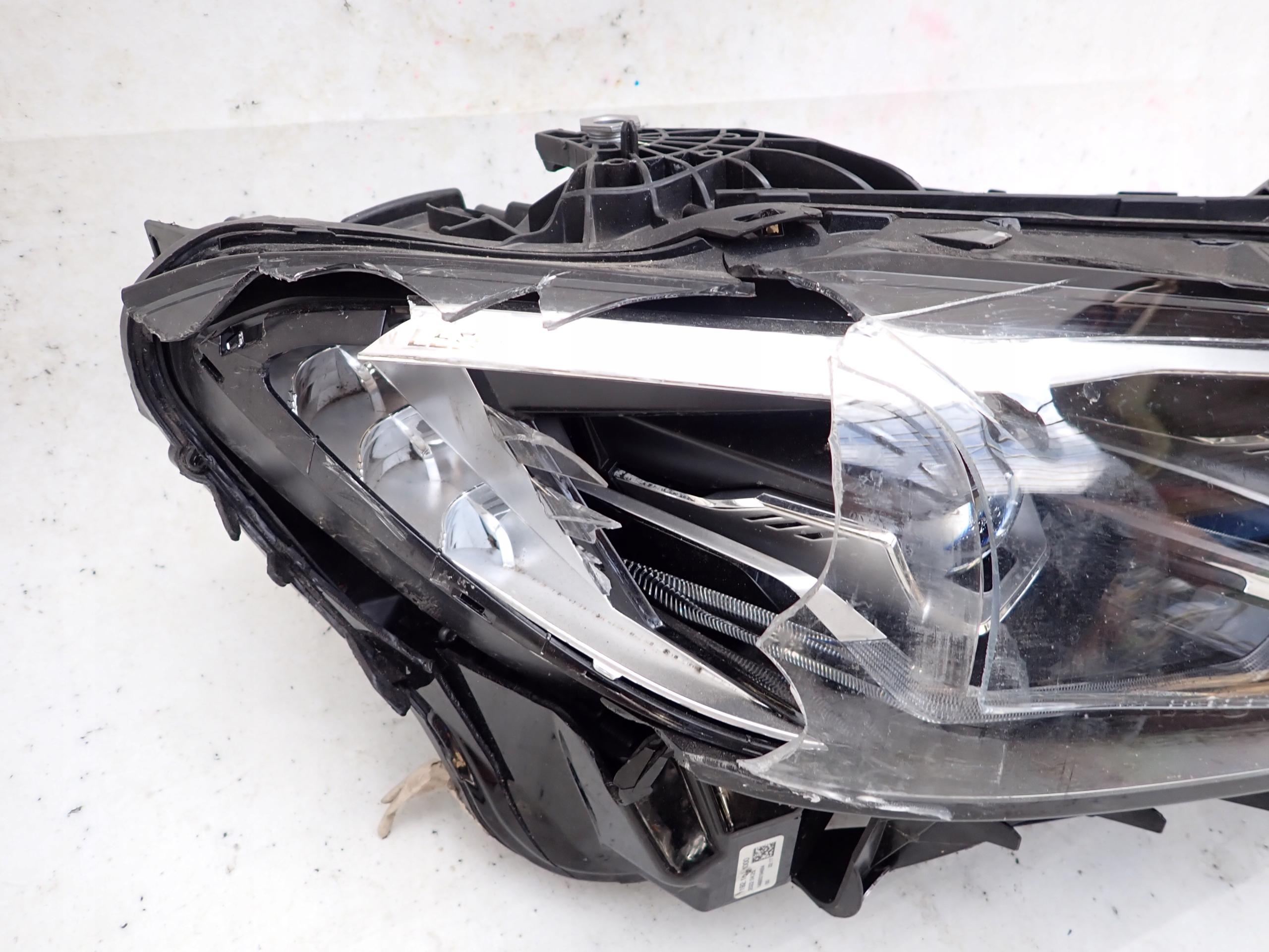 BMW 4 G22 G23 G82 20- light right front front 9851036-03