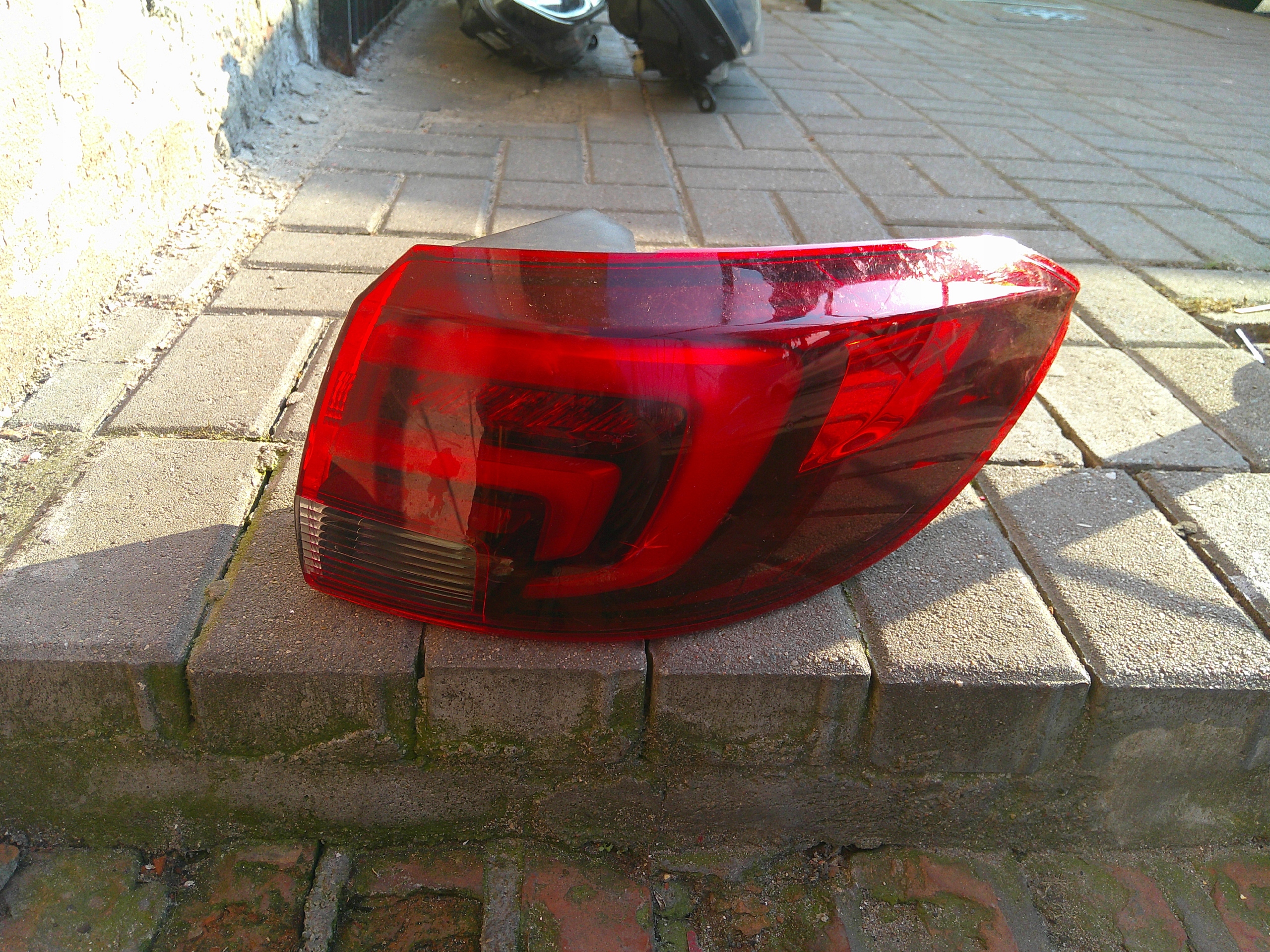 OPEL ASTRA V K KOMBI 15r+ PRAWA TYLNA LAMPA LED ORYGINAŁ EUROPA