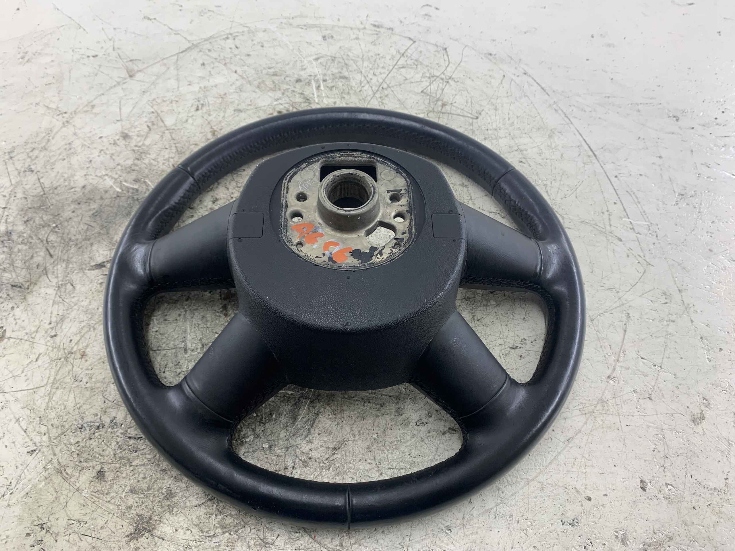AUDI A6 C6 steering wheel, leather leather MULTIFUNKCJA