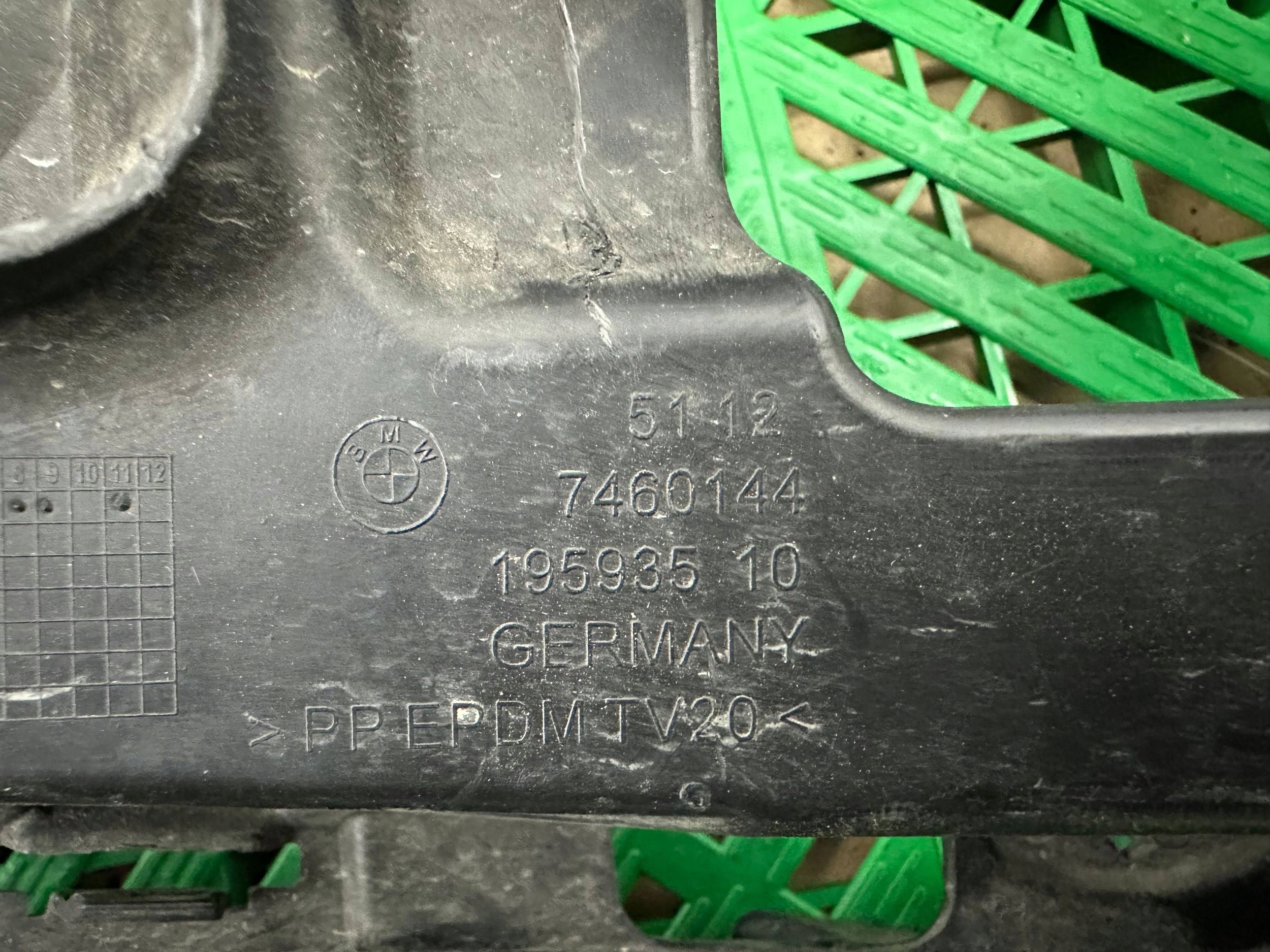 bumper bracket of the front BMW 2 F45 7460144