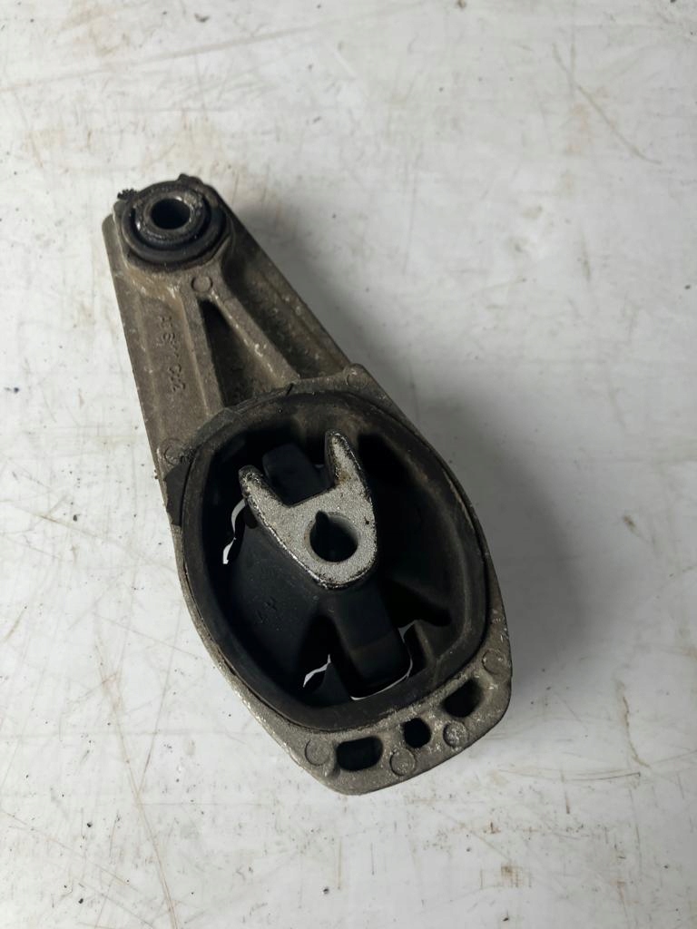 holder gearbox mounting C3 II 9673005780