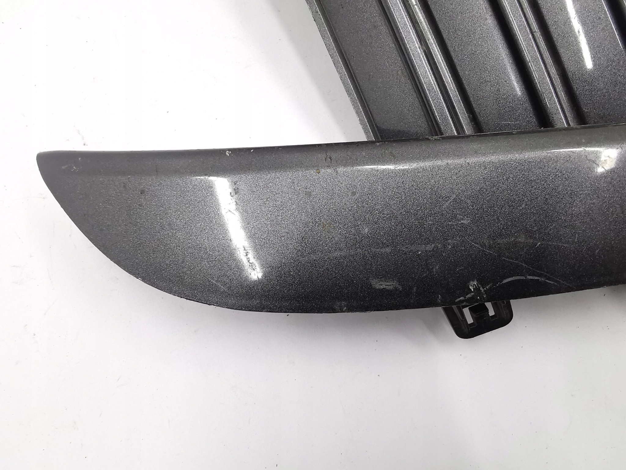 grid frame of a bumper right TOYOTA COROLLA E16 / 81481-02650