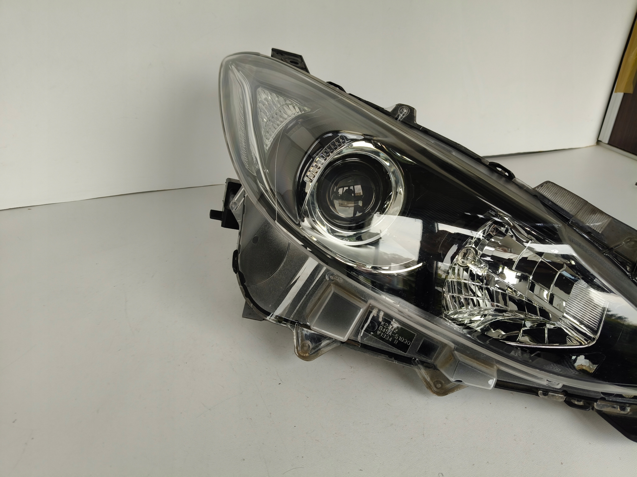 lámpa jobb REFLEKTOR MAZDA 3 13
