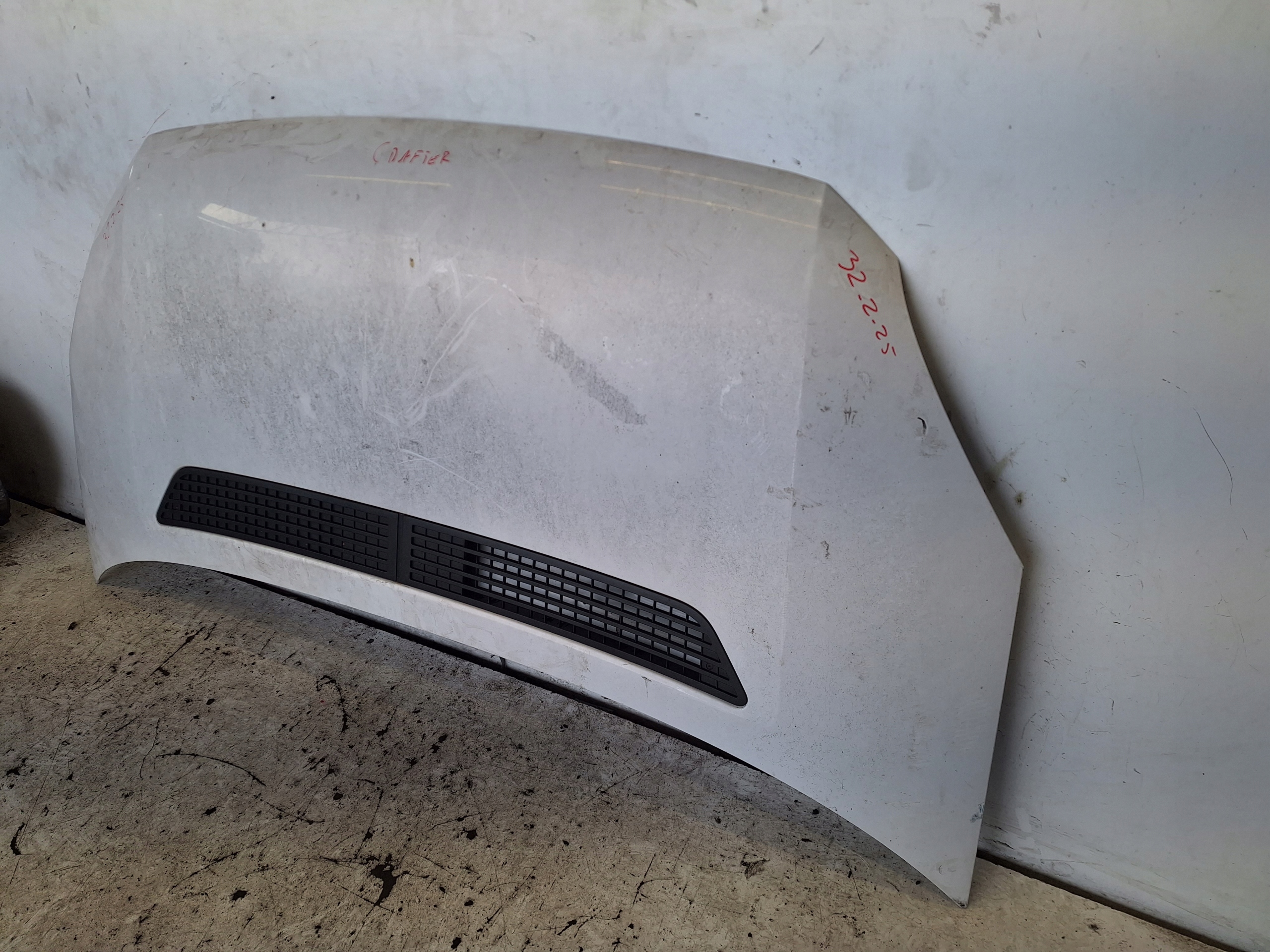 VOLKSWAGEN CRAFTER 11-15 Capot