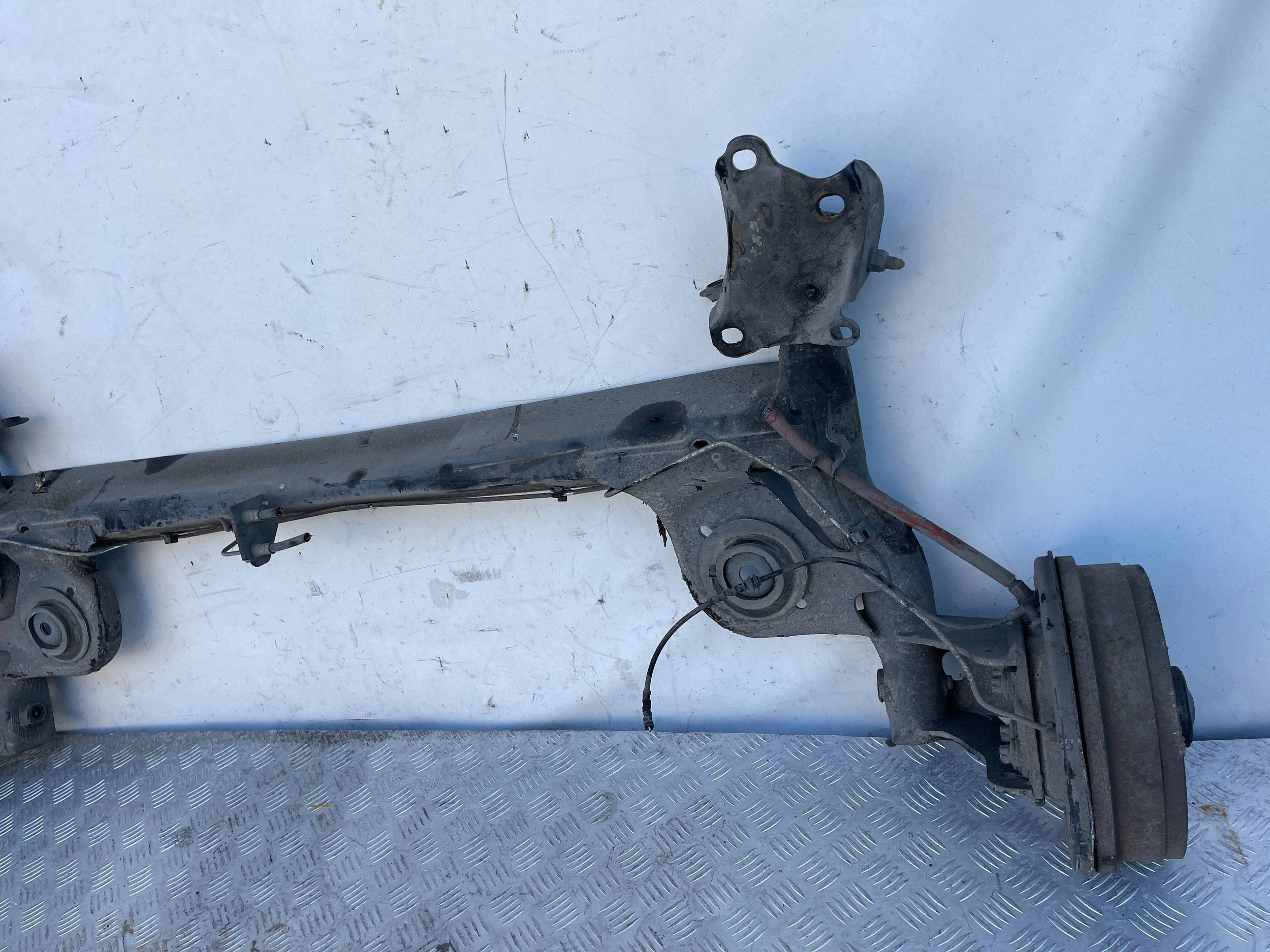 sususpension rear. rear part axis sider DACIA DUSTER 1 and LIFT
