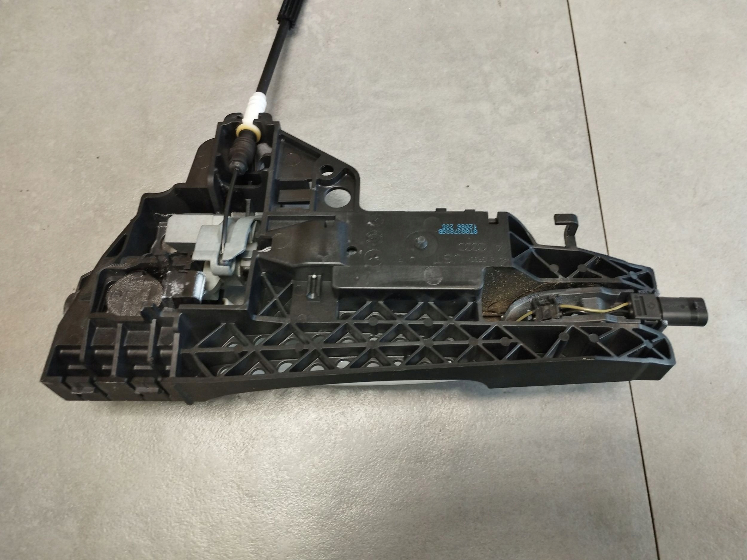 Audi A5 Sportback 8TA handle right rear part 8T0837886B LS9R