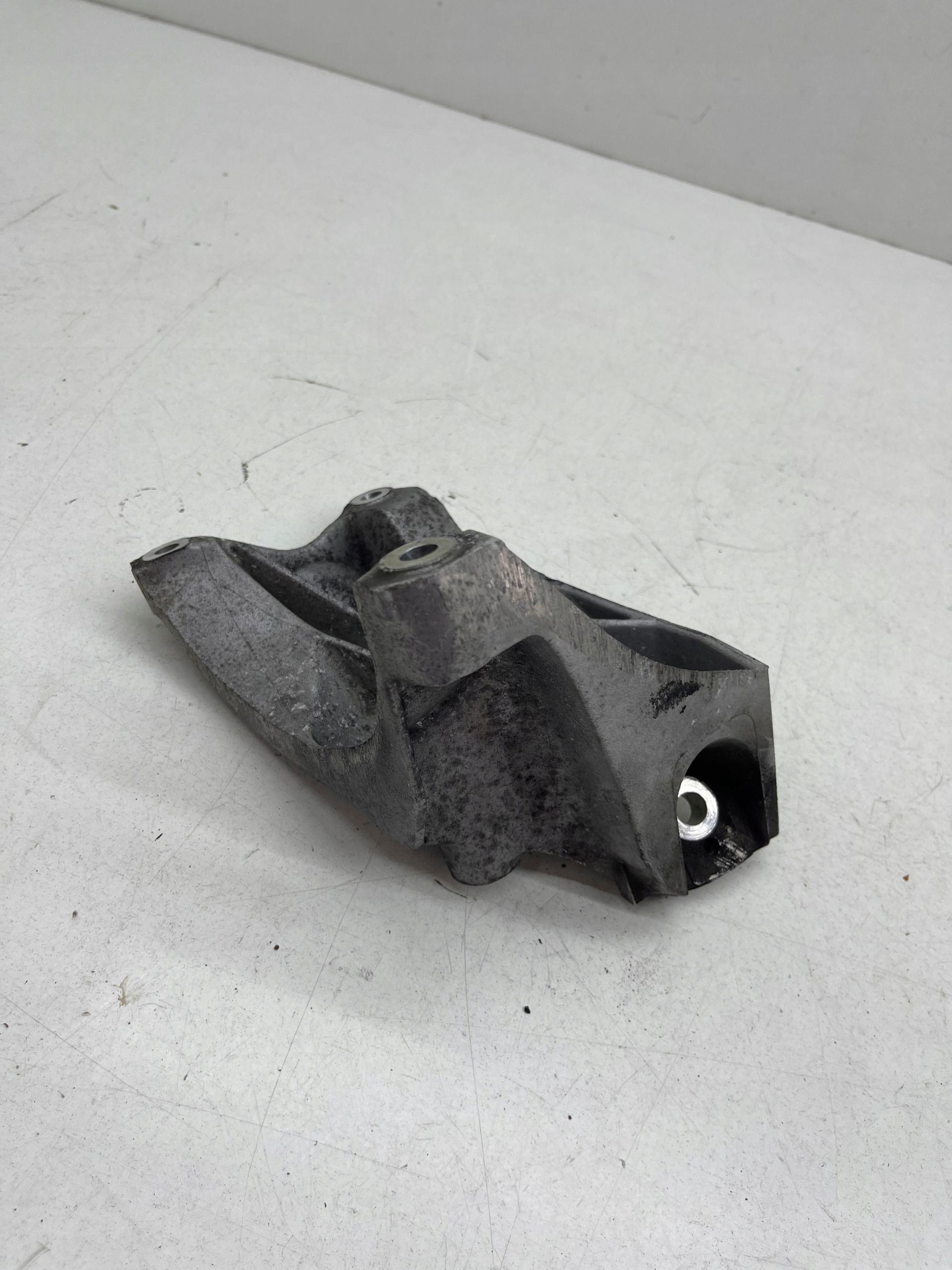 AUDI Q7 4L 4.2 TDI Support Support plaque Moteur