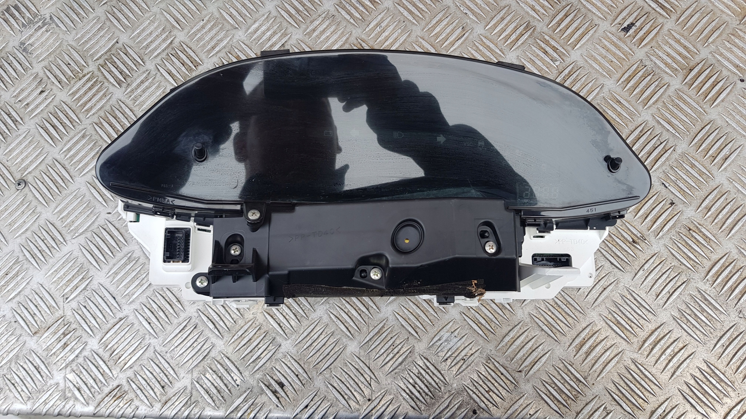 TOYOTA YARIS II dials clock 1.0 83800-52A70