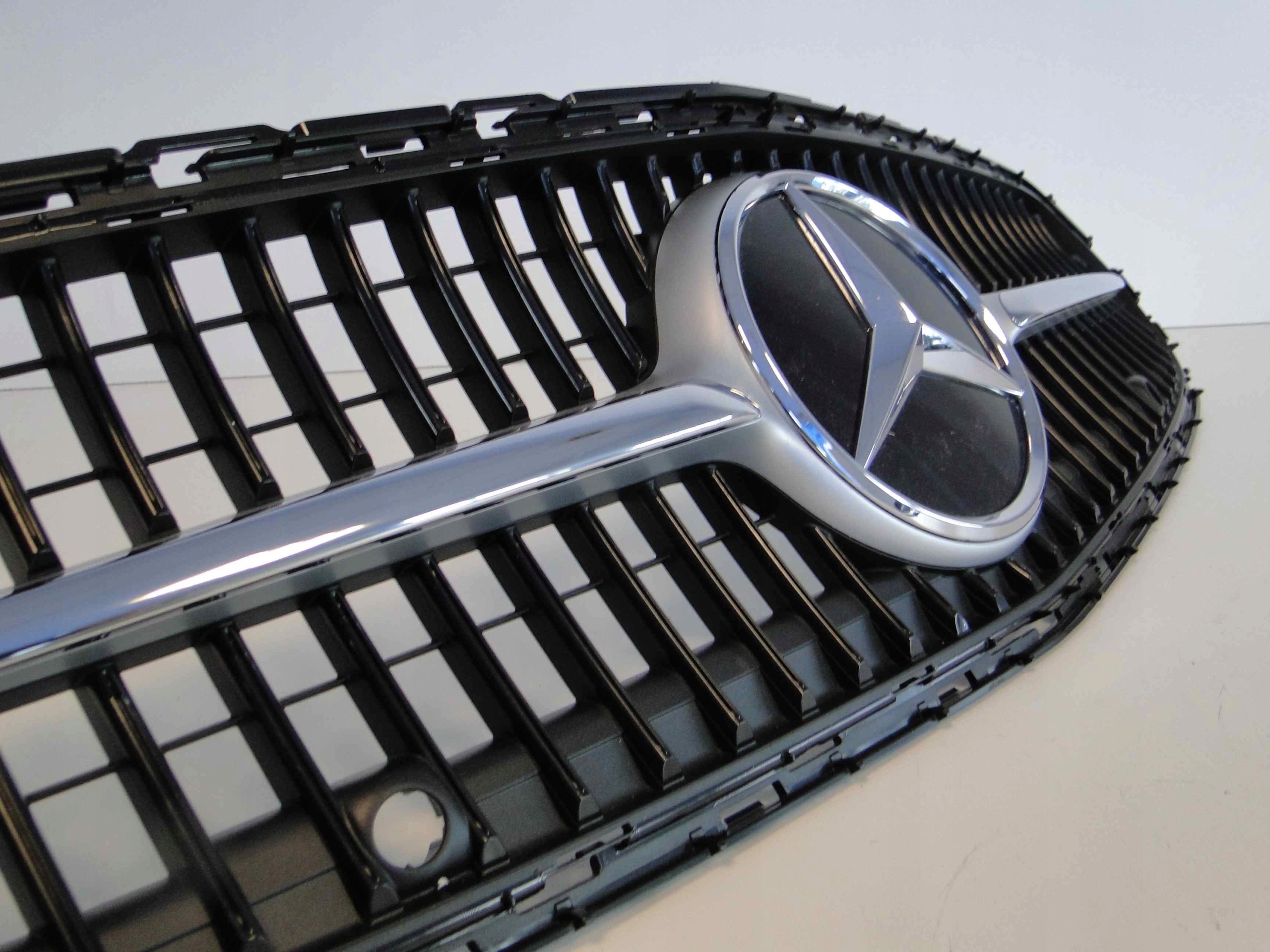 MERCEDES C KLASA W206 206 GRILL ATRAPA NOWY ORYG Typ samochodu Samochody osobowe