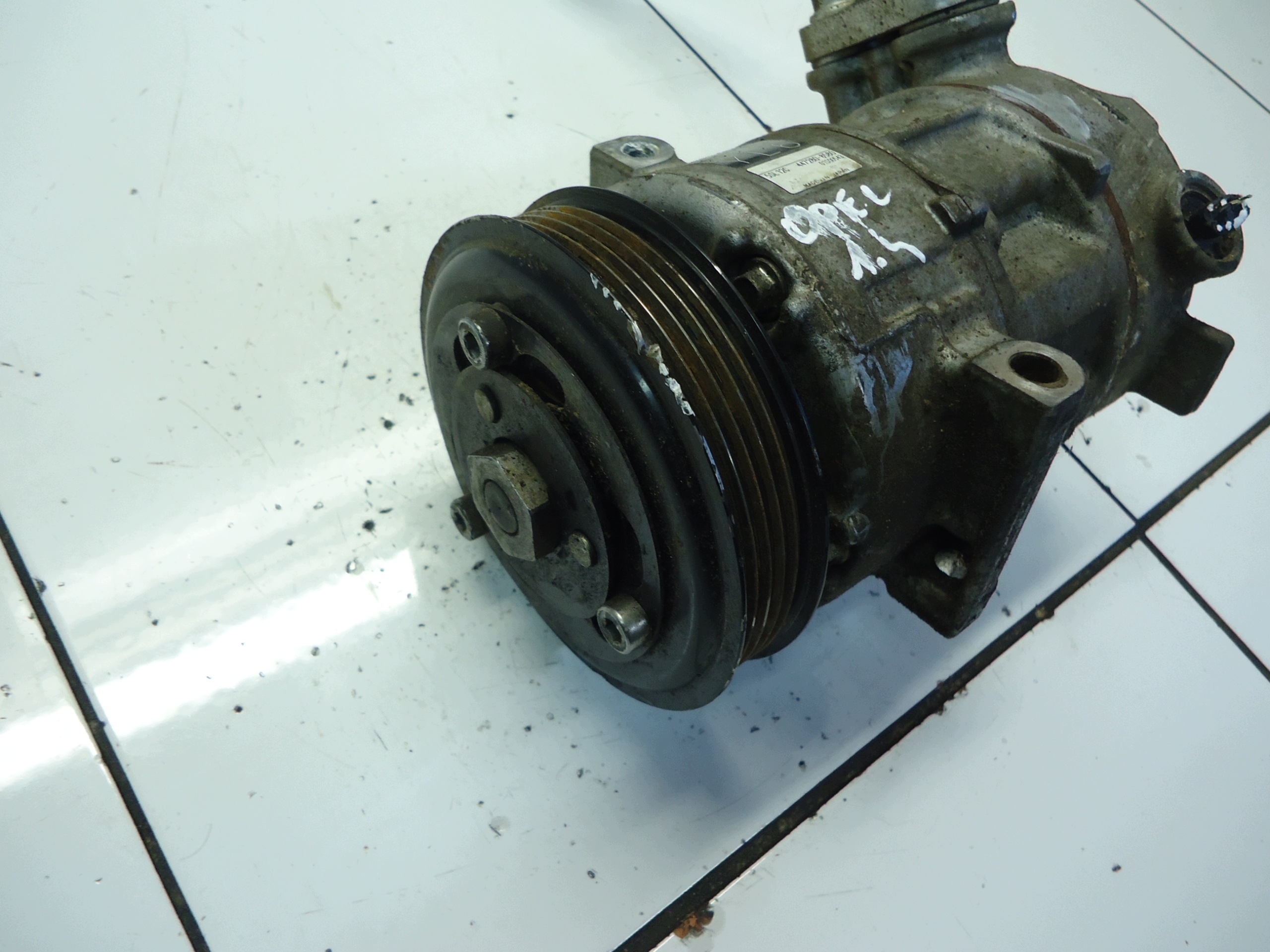 OPEL CORSA E 1.4 16V Klimakompressor klimaanlage 13447213
