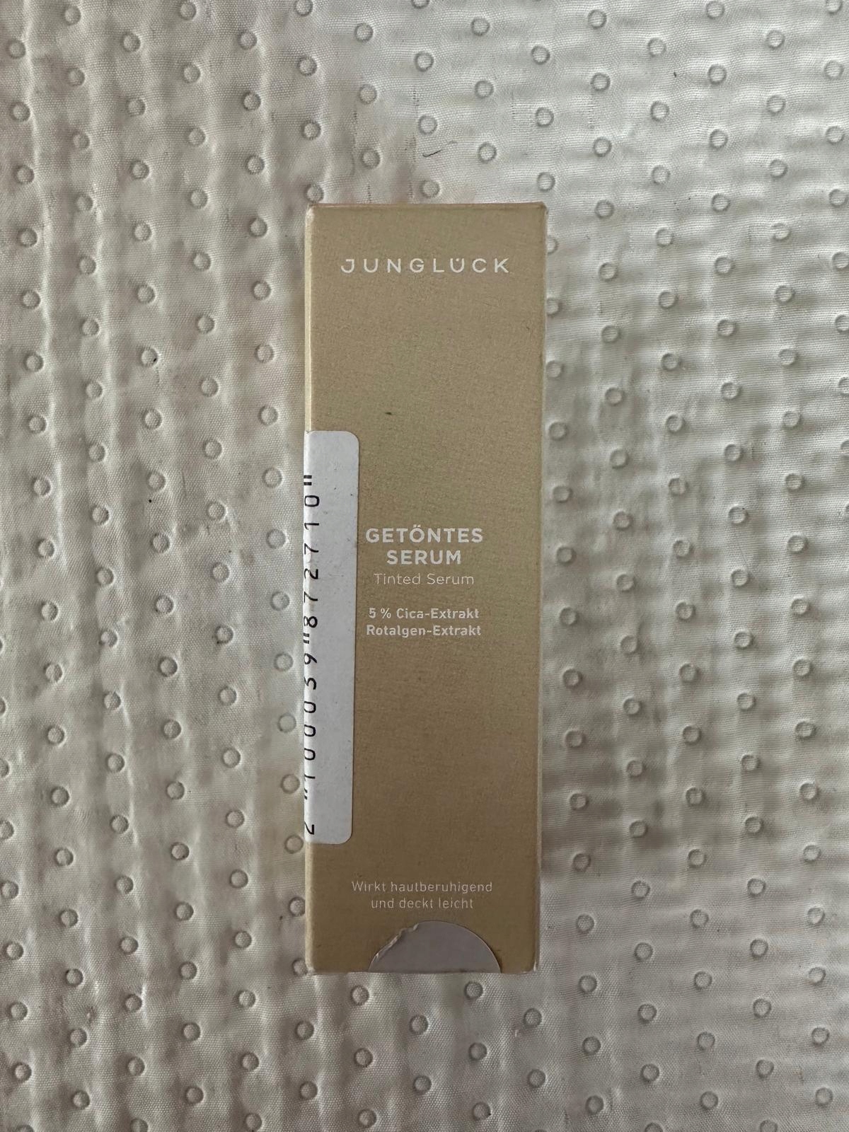 Junglück Getöntes Tónovací sérum Cica Algi Hyaluron Natural Teint 30 ml