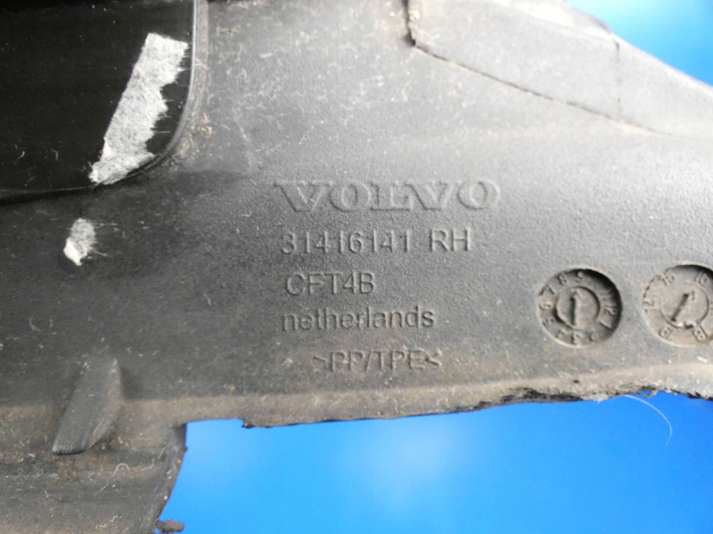 VOLVO S60 II V60 moulding windows CZOLOWEJ right right front