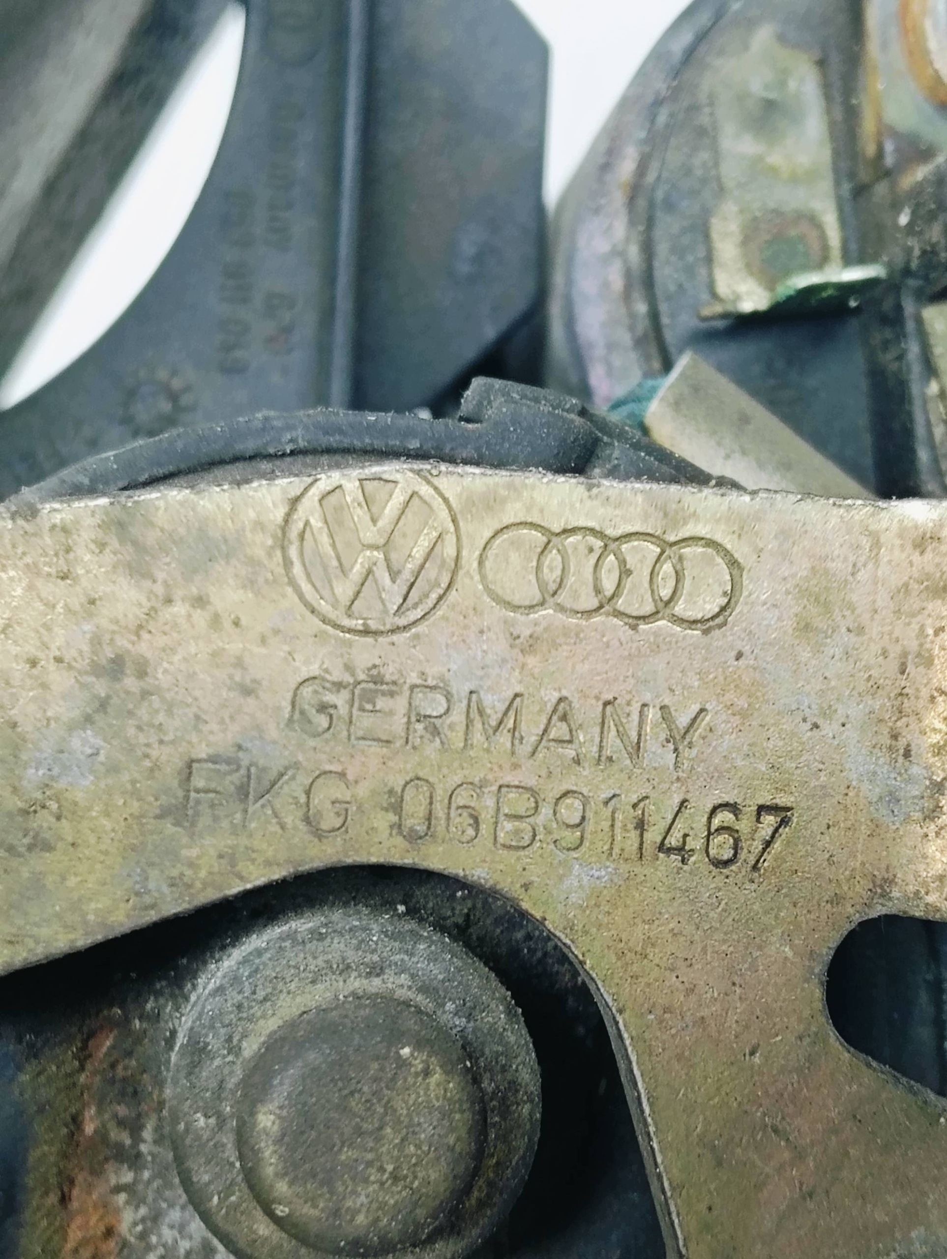 starter Volkswagen Passat B5 Lift 1.6 8V BOSCH 06B911023