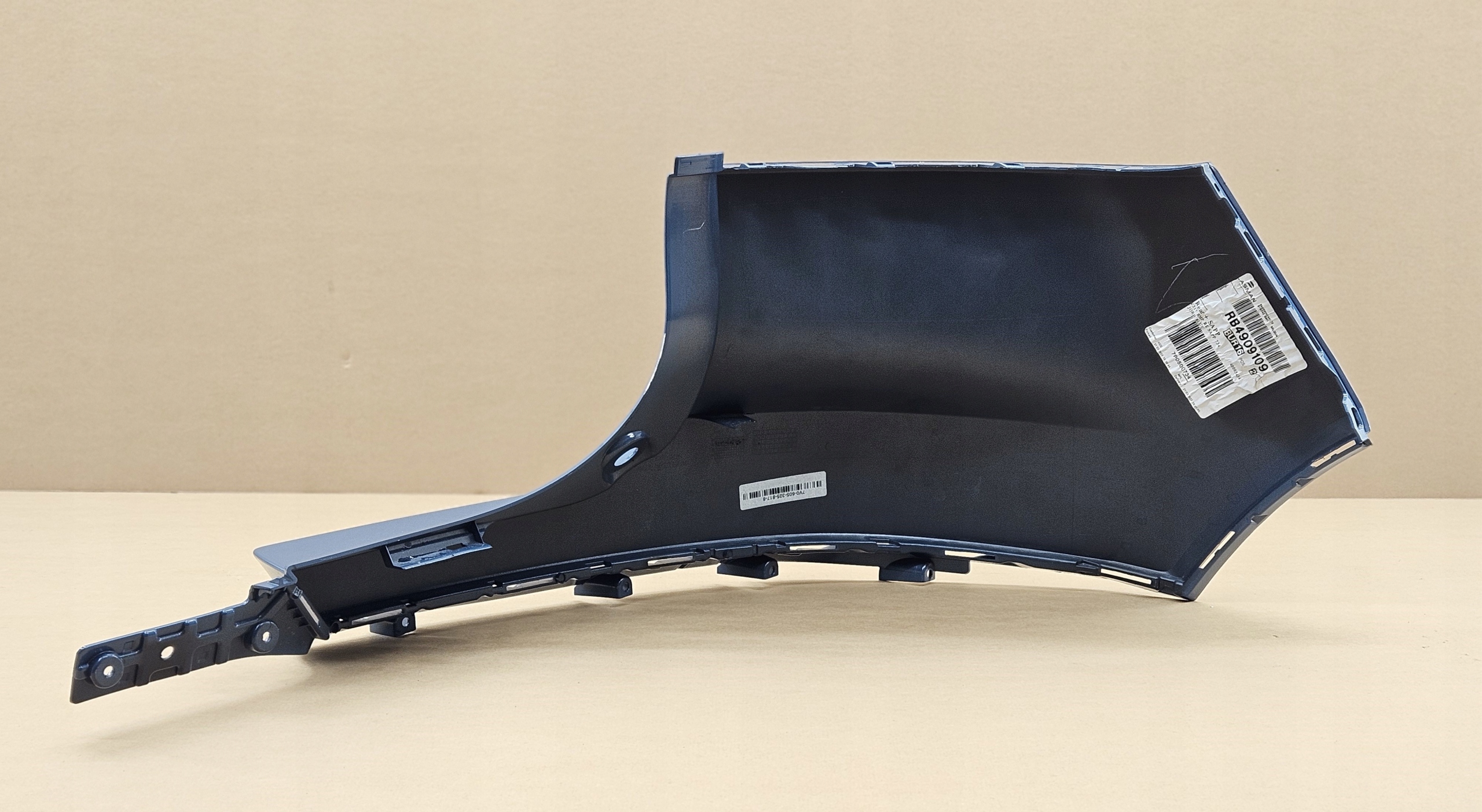 left corner bumper rear part VOLVO XC40 C40 W colour 734