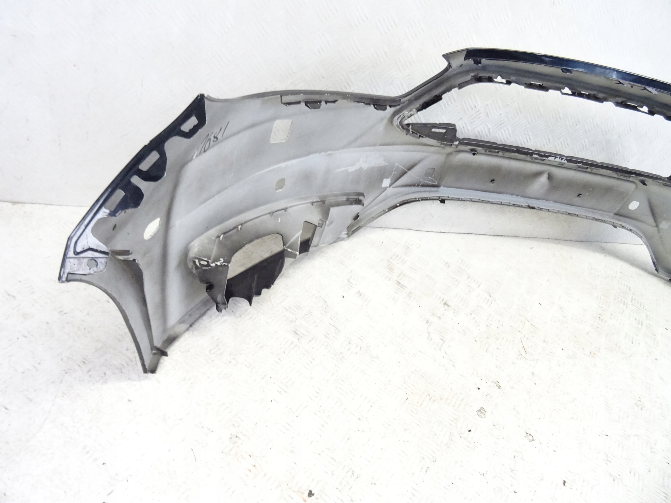 FORD FOCUS MK3 3 nárazník předek přední