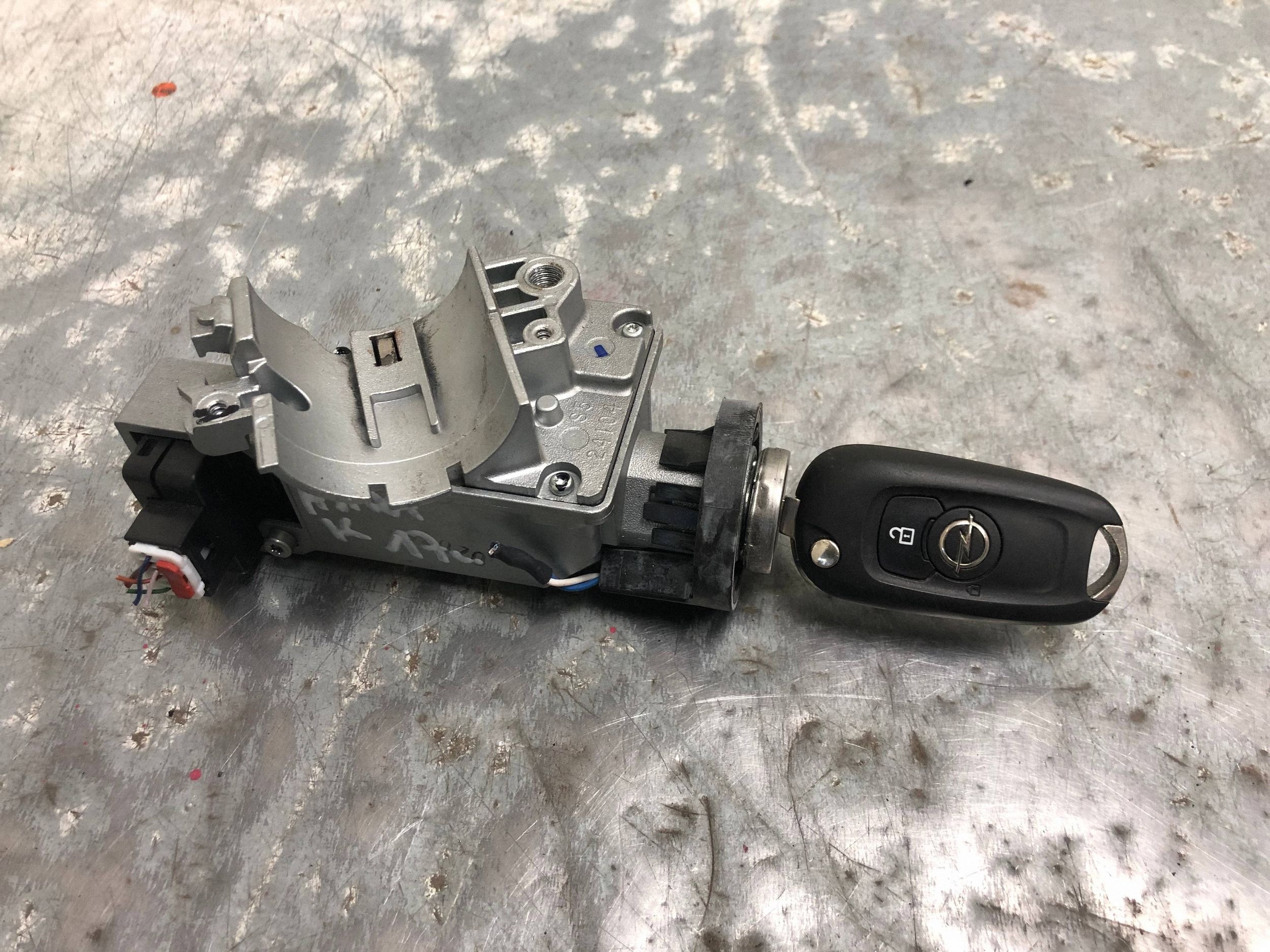 ignition + key OPEL ASTRA K 39079939 13396112