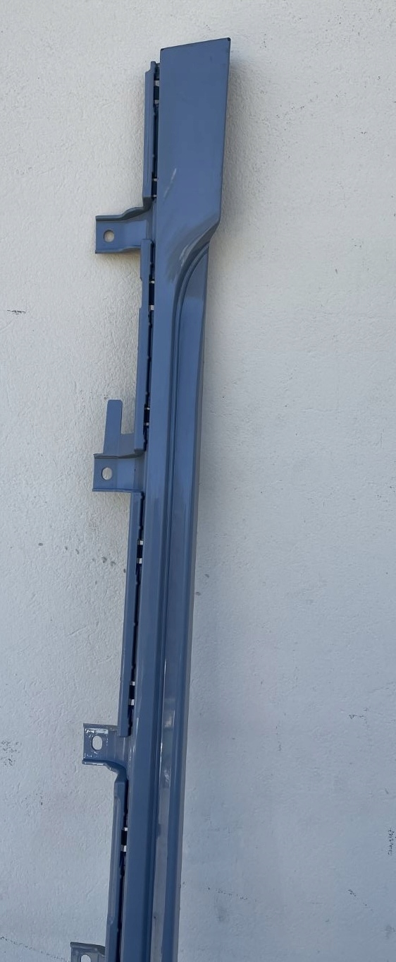 LPA382 BMW 7 I7 G70 22- m-packet moulding threshold right 9880328