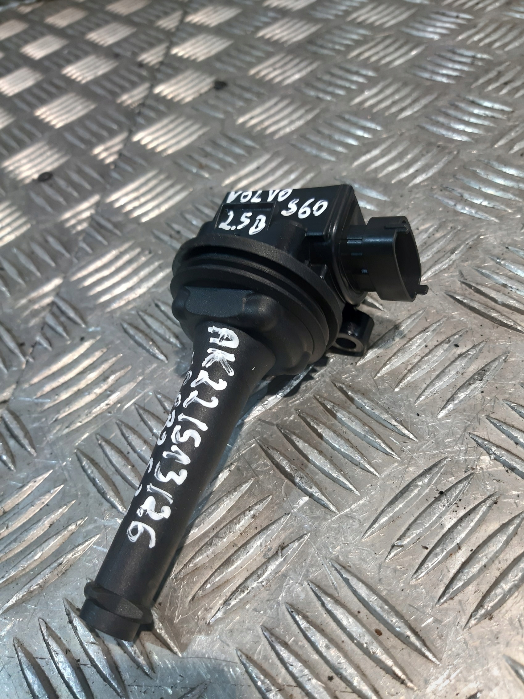 coil ignition HELLA 5DA 358.000-071 VOLVO S60 2.5 B