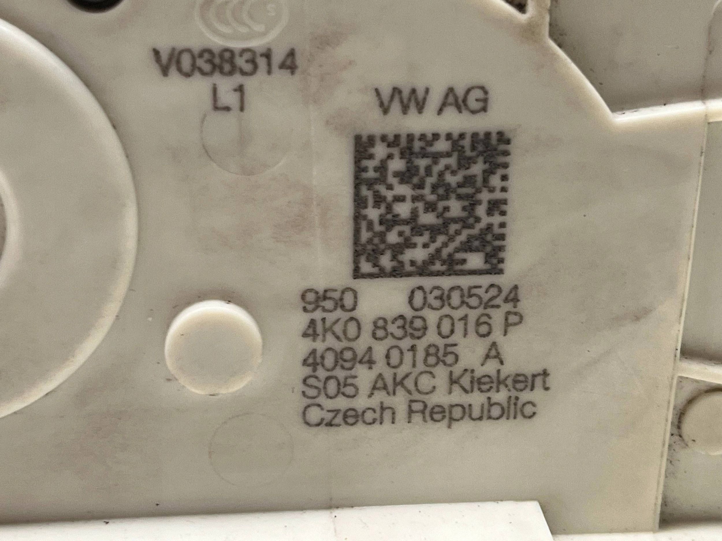 AUDI A6 C8 lock door right rear part 4K0839016P @M