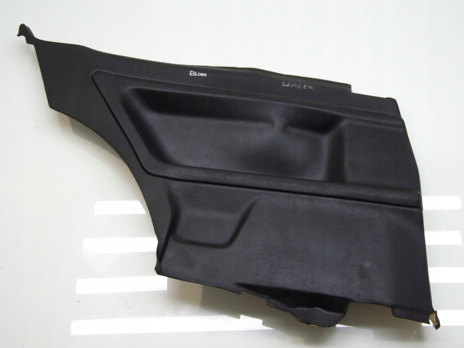 Бекон задній лівий шкіряний чорний BMW 3 E36 купе