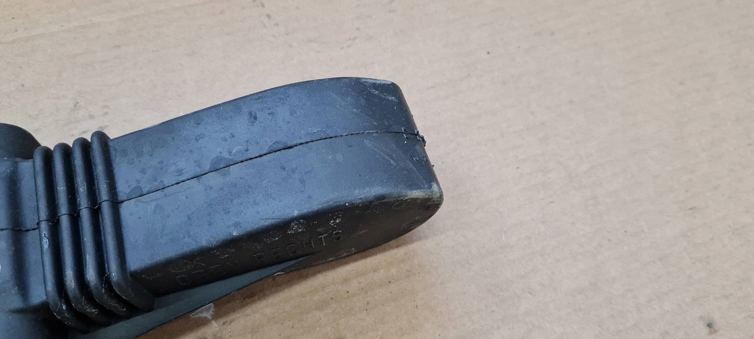 S5 8T A5 LIFT limiter door left right front 8T0837249