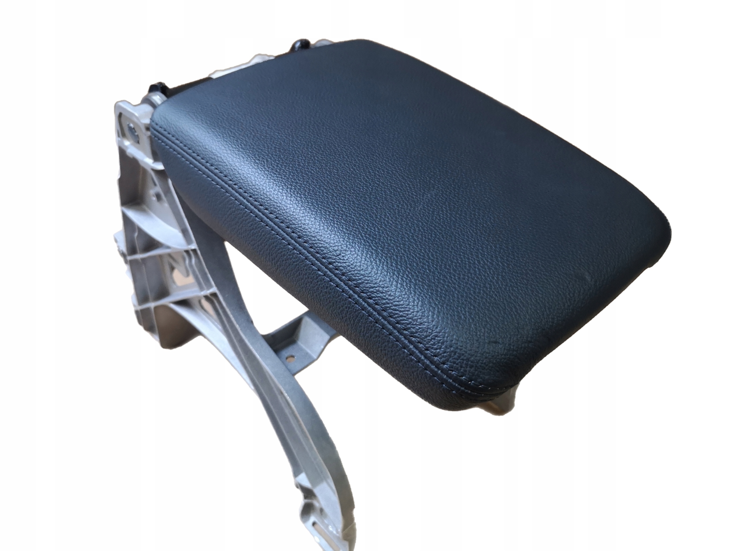 AUDI A4 A5 S4 S5 8W B9 armrest SKORZANY