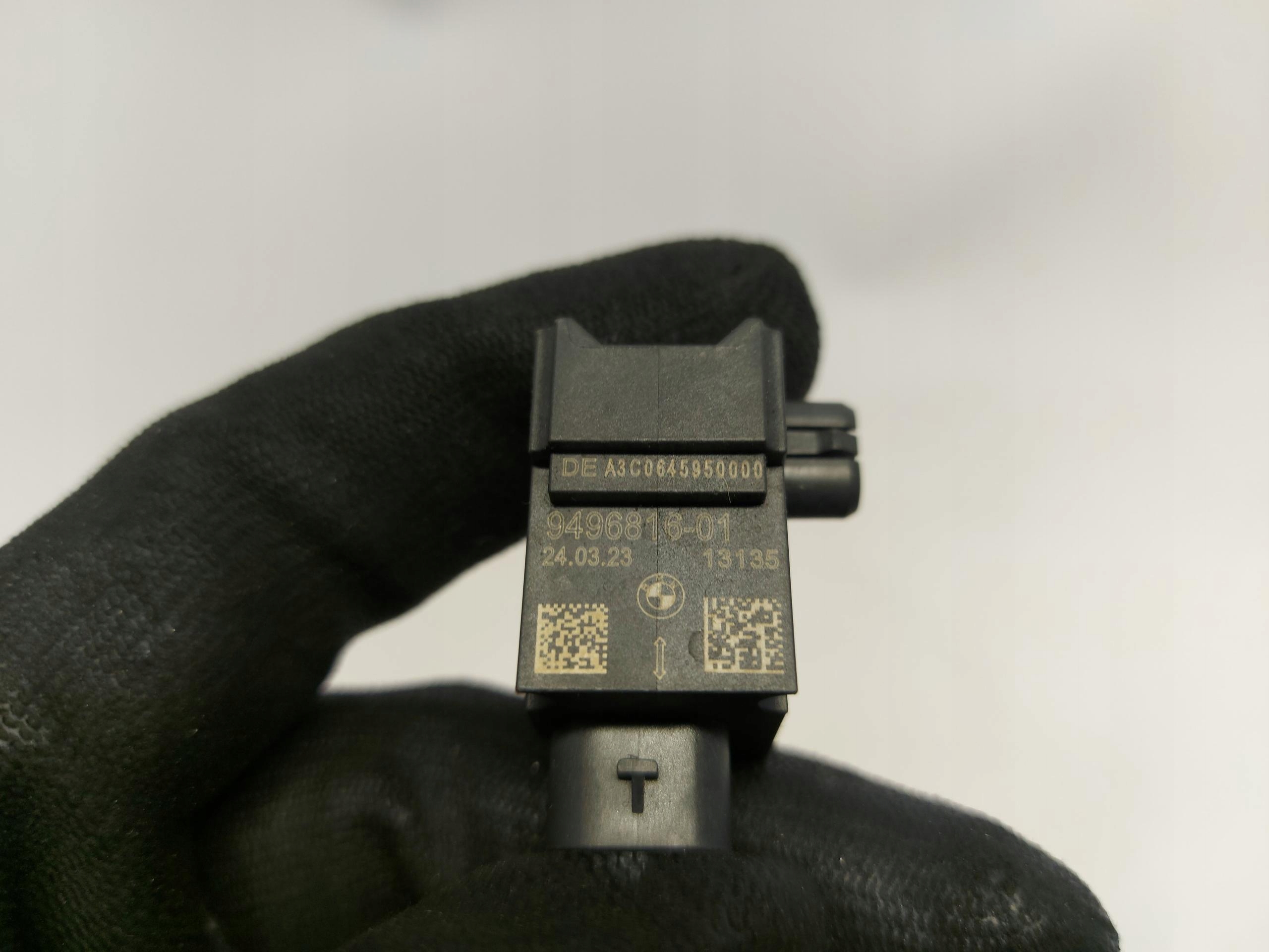 BMW iX1 X1 U11 impact sensor airbag 9496819