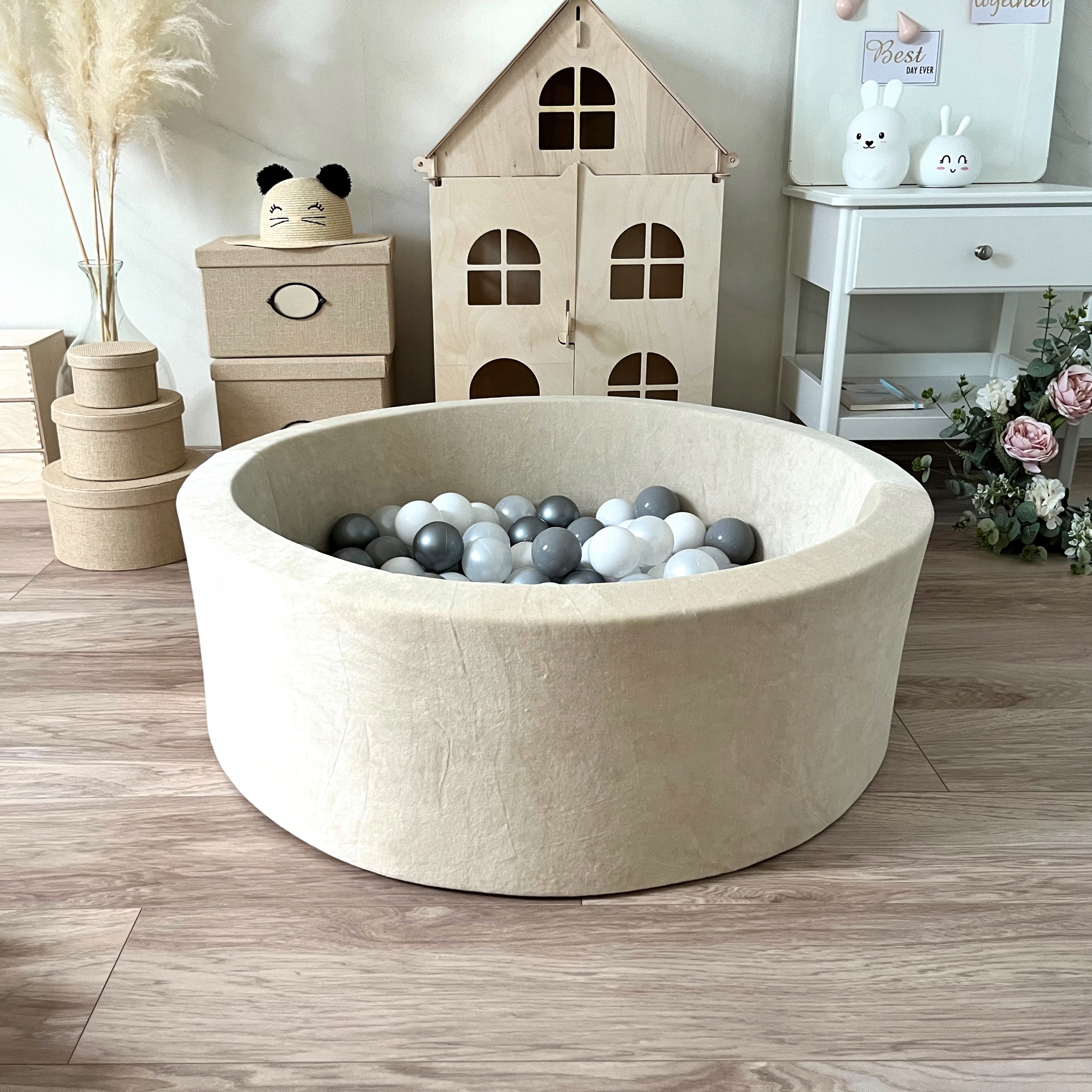 Suchy basen z kulkami Velvet 30x90Kremowy 200piłek Wiek dziecka 6 m +