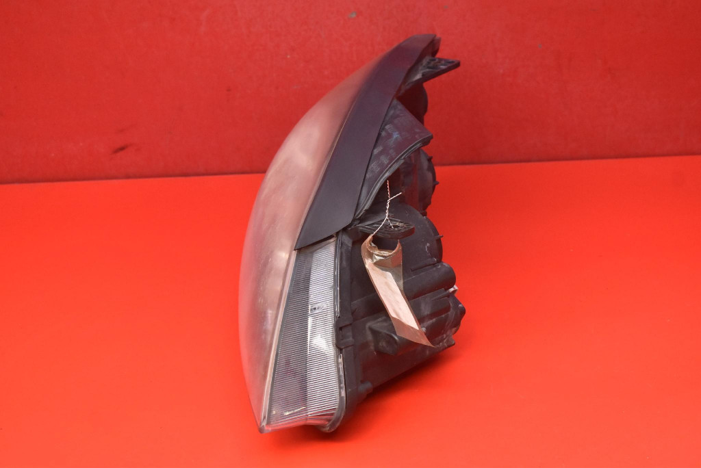 REFLEKTOR right light front EU 92102-1H500 KIA CEED 1 and 07-10