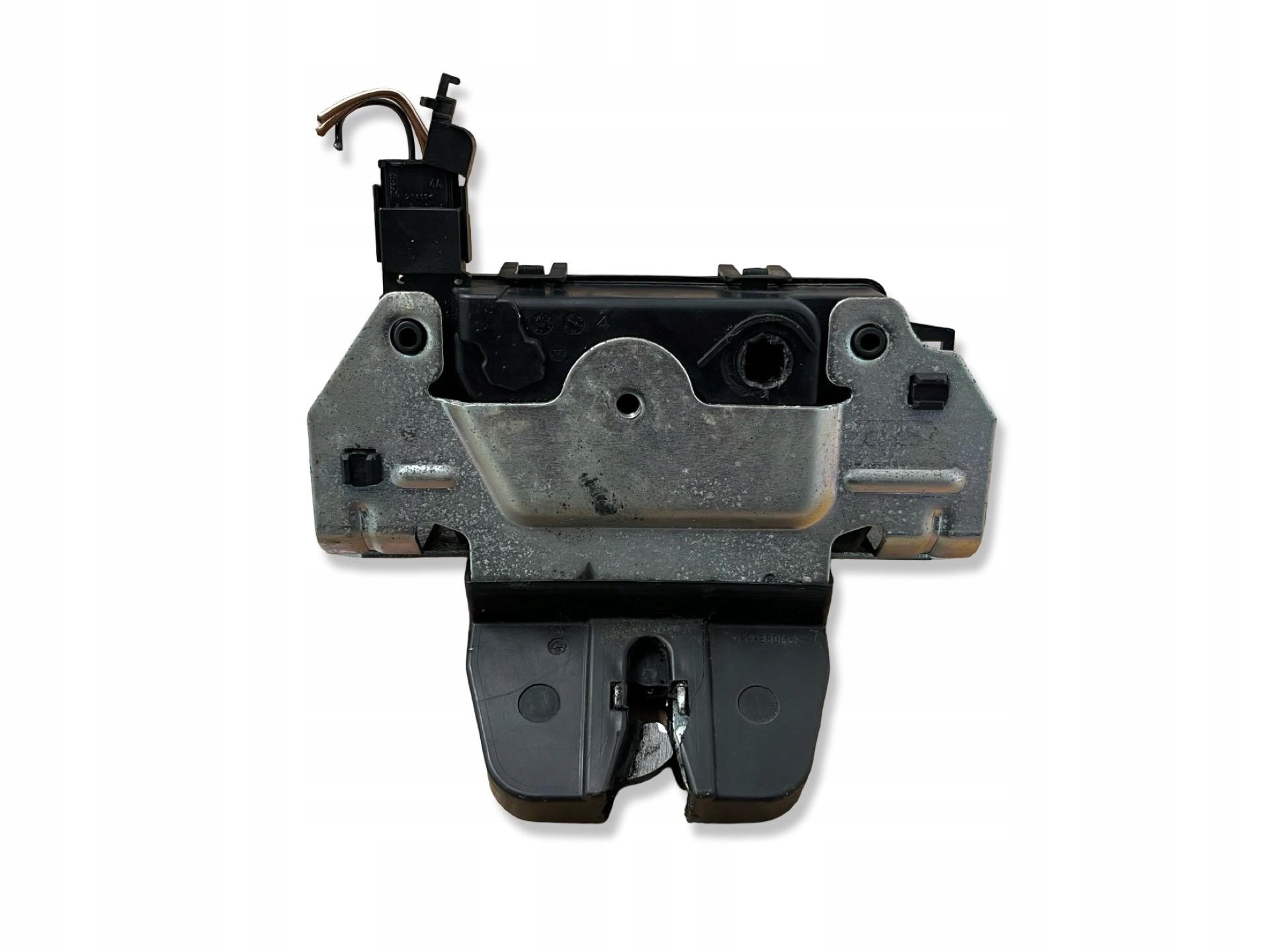 lock bonnet boot Opel Zafira B facelift 2013 13188851