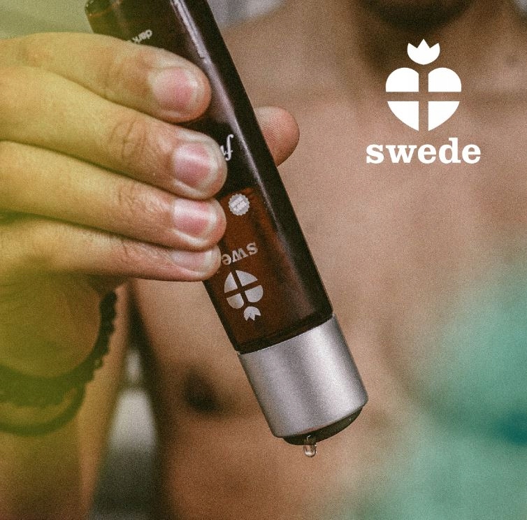 ŚWIECA ZAPACHOWA SOJOWA NATURALNA OLEJEK DO MASAŻU Wielkość Produkt pełnowymiarowy