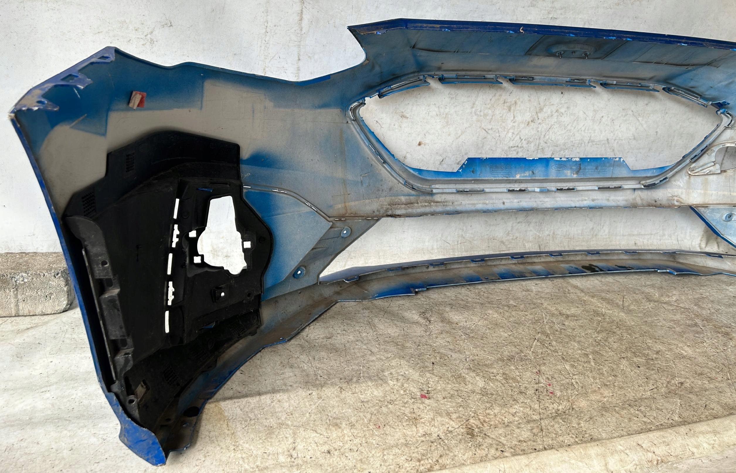 nárazník předek přední FORD FOCUS MK4 ST-LINE