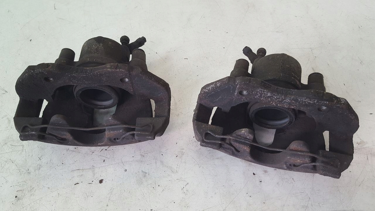 caliper front front right left Volvo S40 1,6D