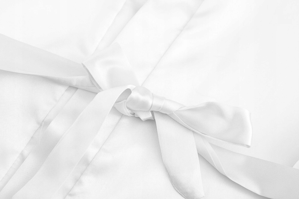 SZLAFROK PANNY MŁODEJ BIAŁY BRIDE PREZENT L Długość do połowy uda