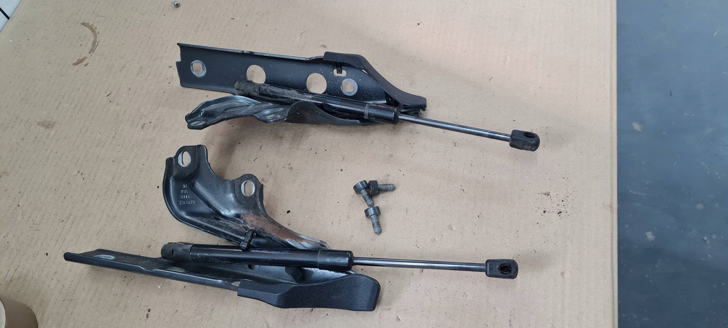 S6 A6 C7 4G LIFT hinge bonnet hinges left right 2X LZ7S A7 4G KOMPLET