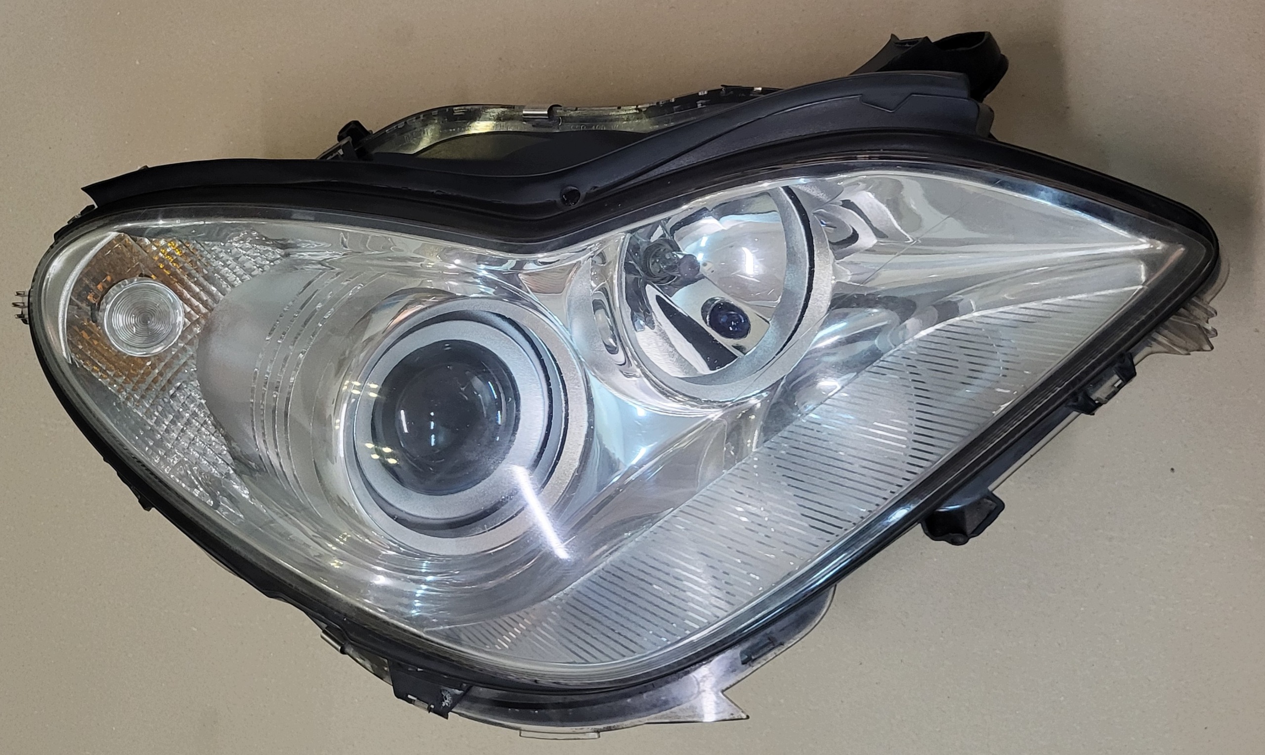 light right front REFLEKTOR lens H7 MERCEDES CLS W219 OE EUROPA